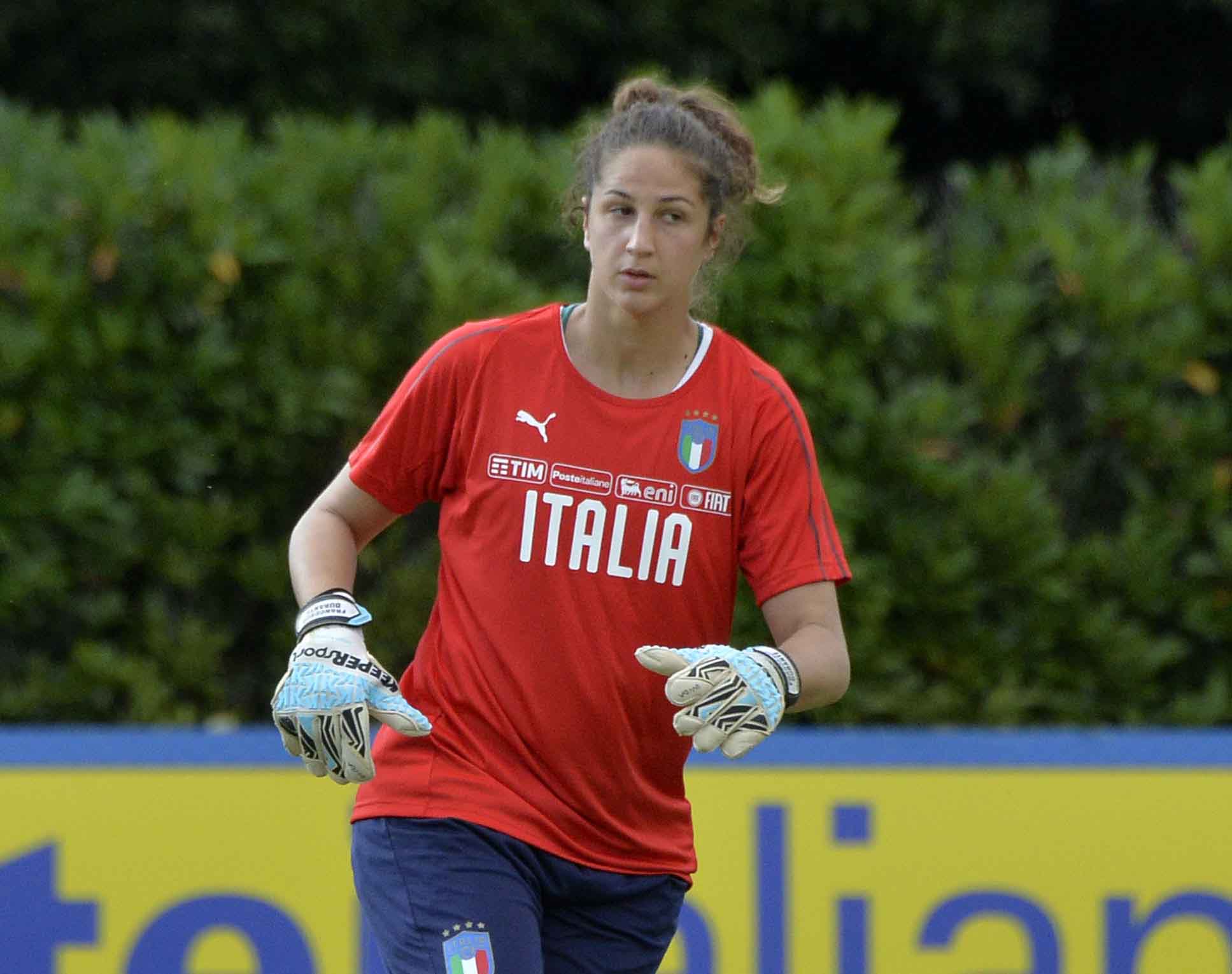 Women’s, report medico: Durante sottoposta a intervento in artroscopia alla spalla