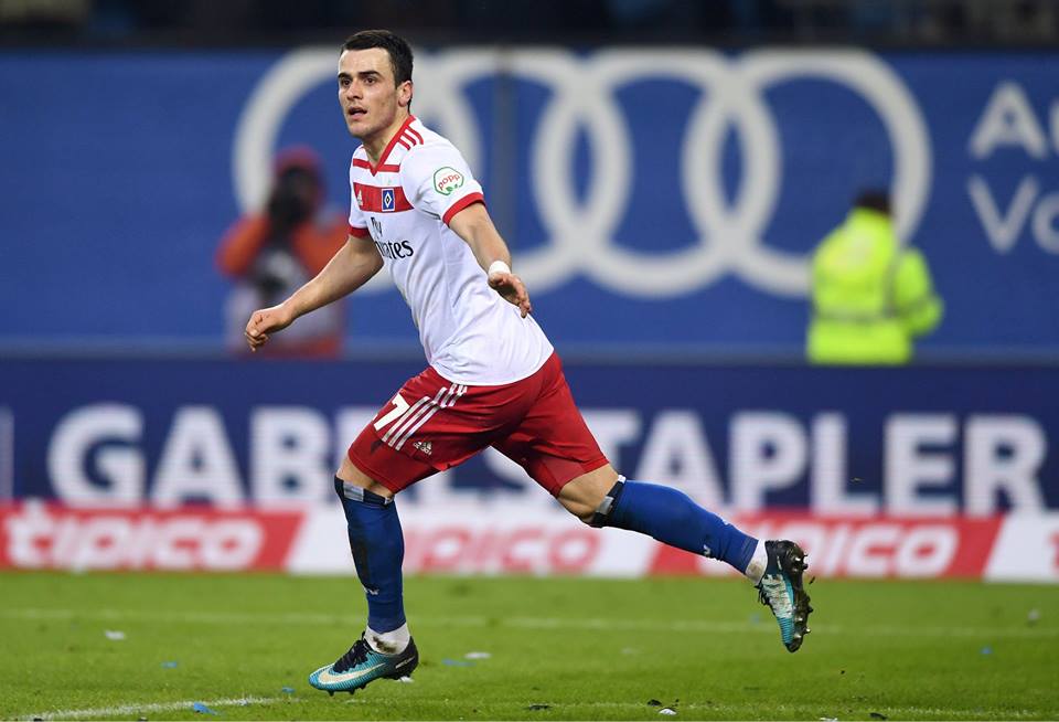 Caccia all'esterno: piace Kostic, retrocesso con l'Amburgo