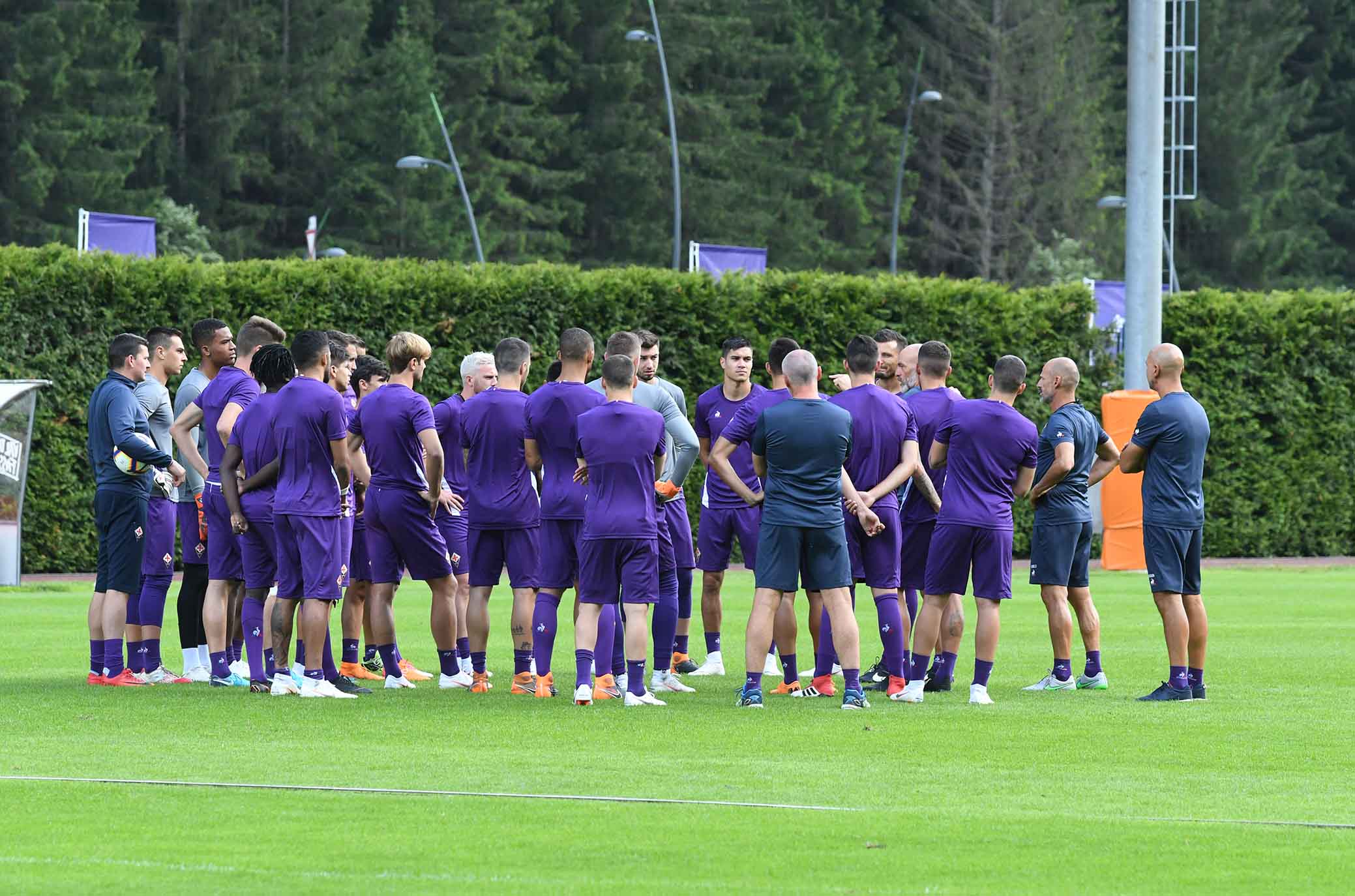 LIVE da Moena: allenamento terminato, lavoro di scarico a bordo campo (FOTO)