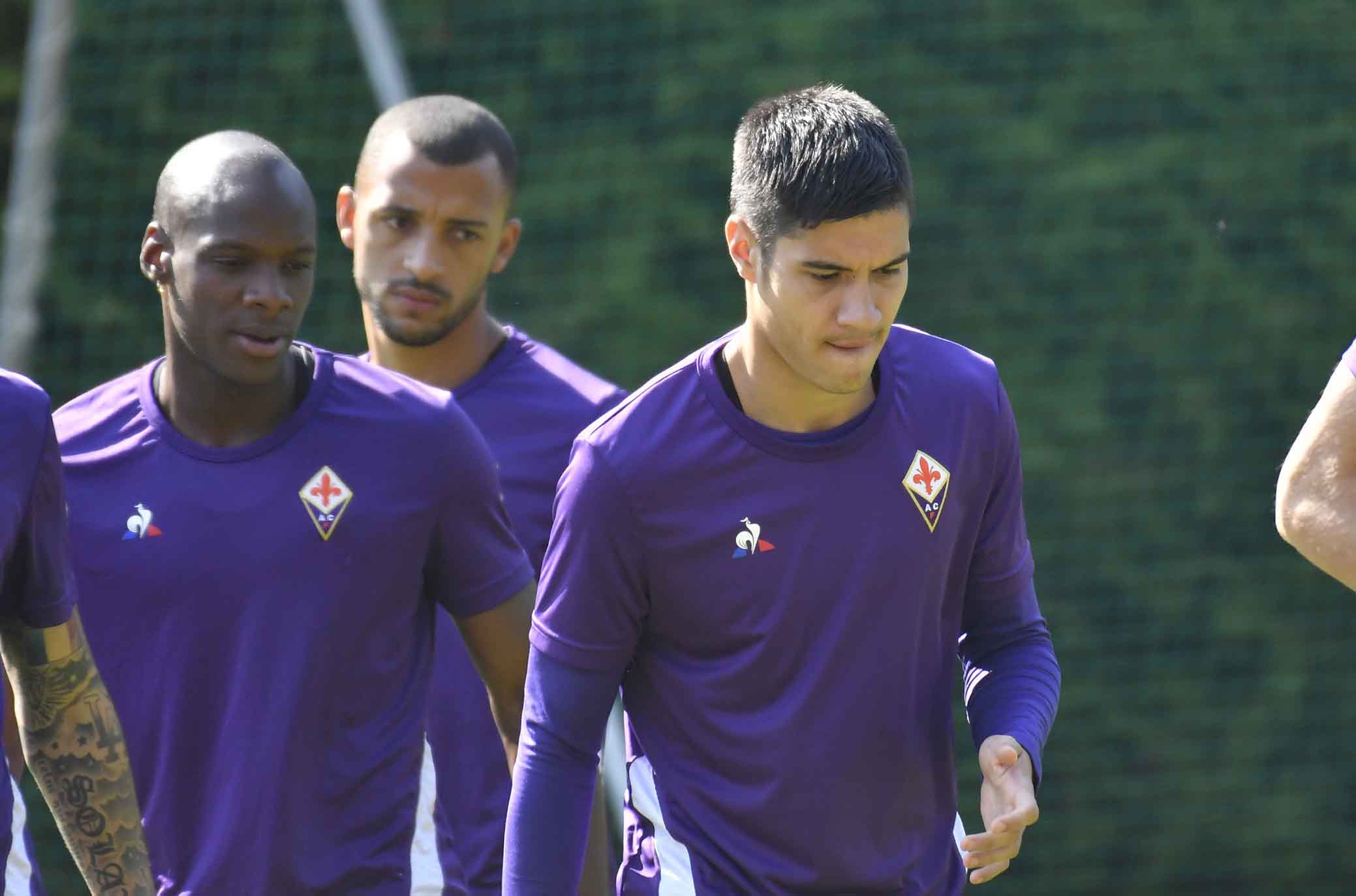 Kevin Diks in partenza: Standard Liegi in vantaggio, il Feyenoord insegue
