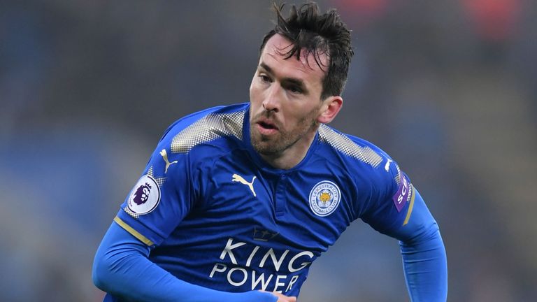 Fiorentina interessata a Christian Fuchs del Leicester, 6 milioni la proposta