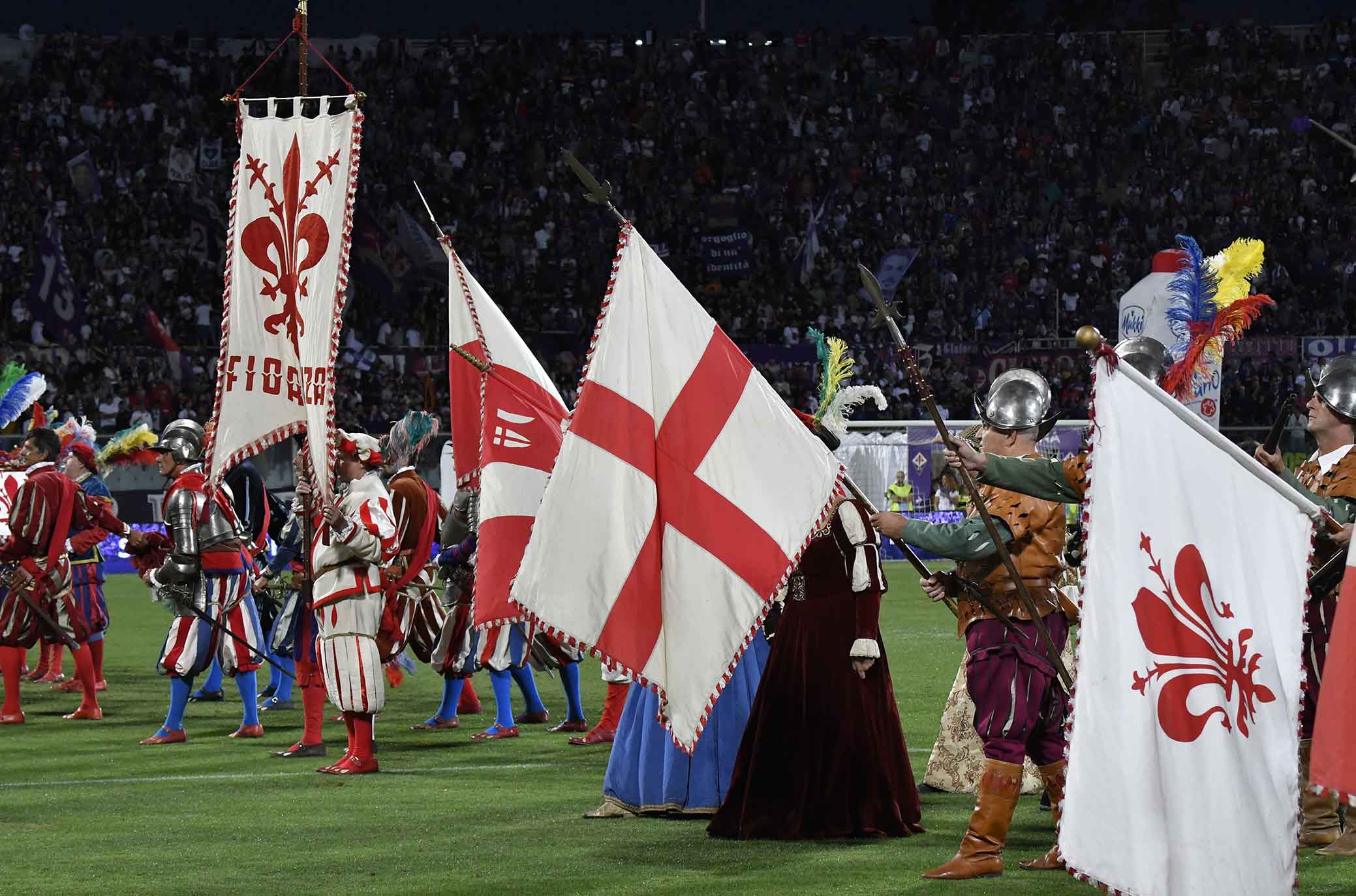 FIORENTINA-CHIEVO 26-08-2018 figuranti del calcio storico fiorentino. GALASSI SILVANO/SILPRRESS