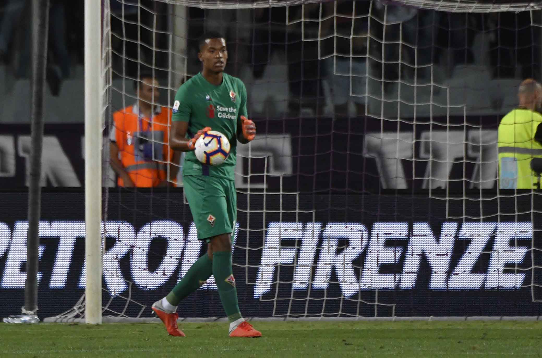 Roccati: "Lafont? Preferisco la scuola dei portieri italiani. Viola attrezzati per l'Europa"