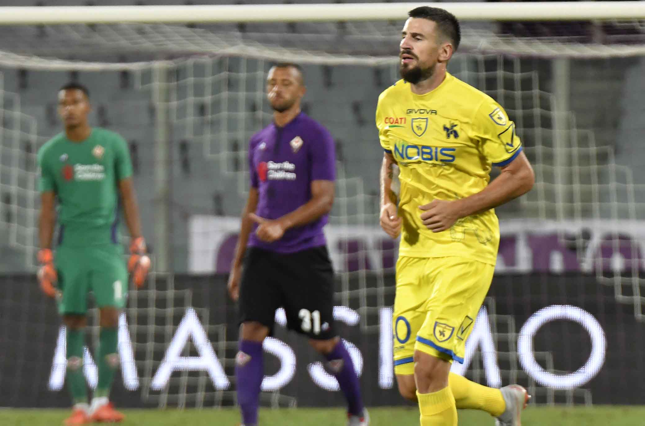 Ex viola, ufficiale: Tomovic è un nuovo giocatore della Spal