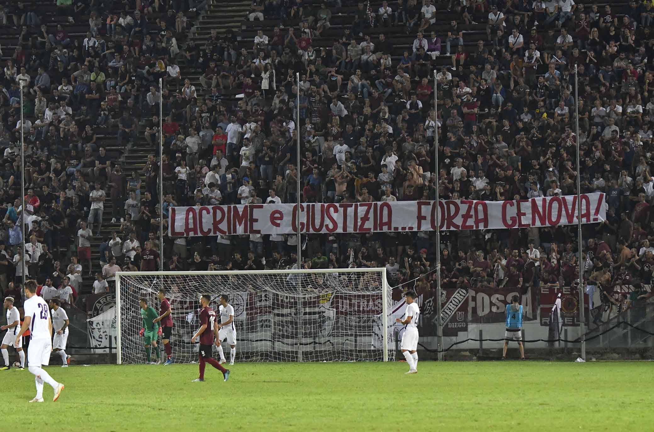 AREZZO-FIORENTINA 22-08-2018 STRISCIONE IN RICORDO DELLE VITTIME DI GENOVA. GALASSI SILVANO/SILPRESS