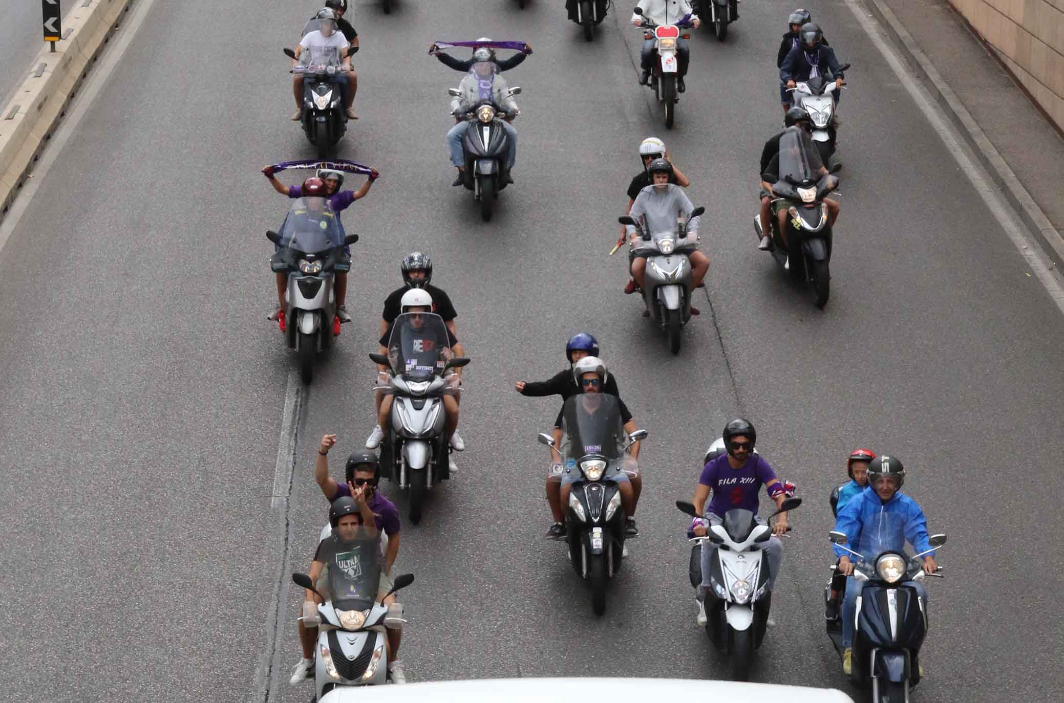 FIORENTINA 02-09-2018 TIFOSI DAVANTI AL SEGUITO DELLA FIORENTINA. SILPRESS