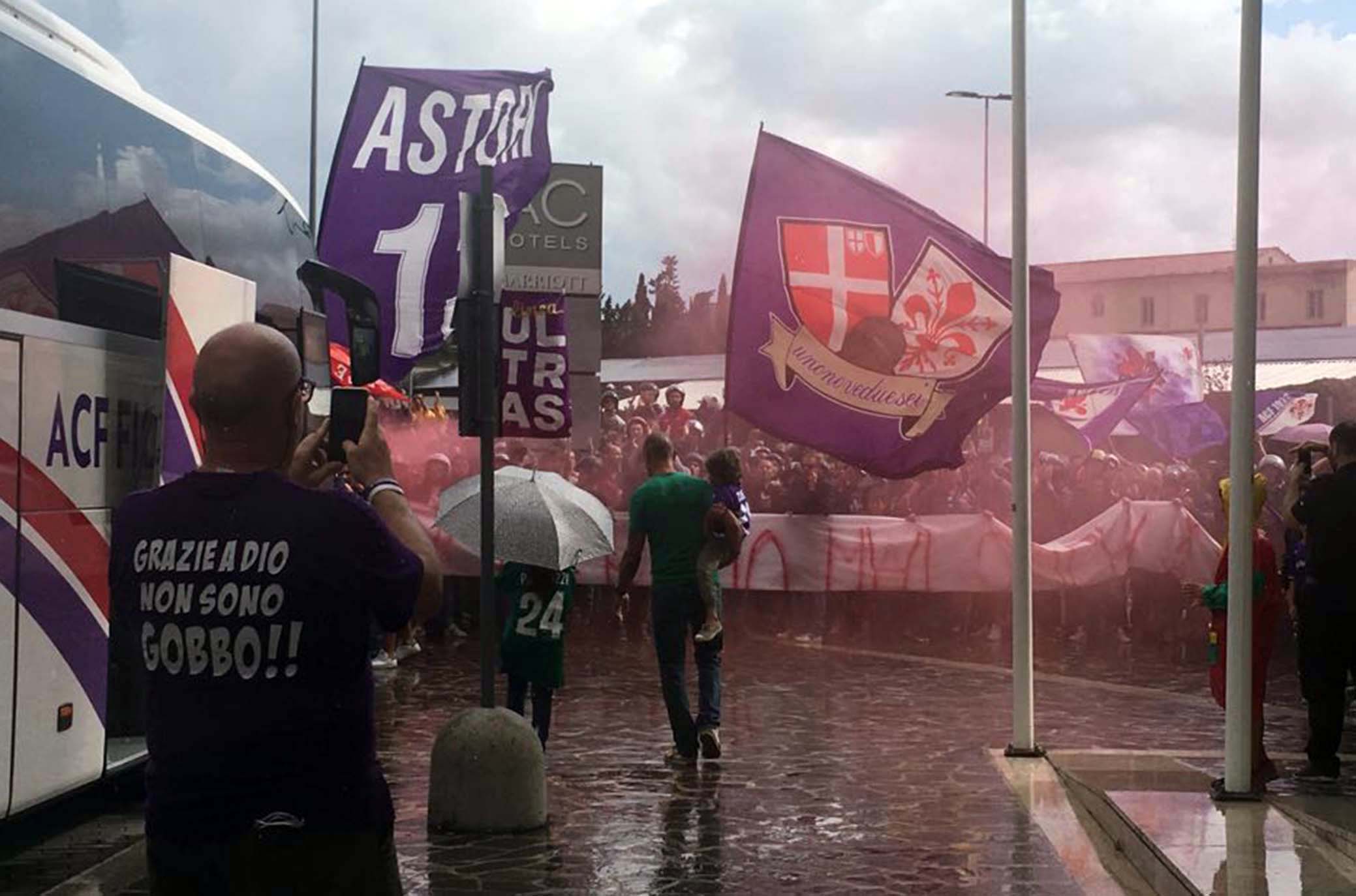 Il discorso dei tifosi alla squadra: "Andiamo a riprenderci ciò che ci è stato tolto l'anno scorso" (VIDEO)