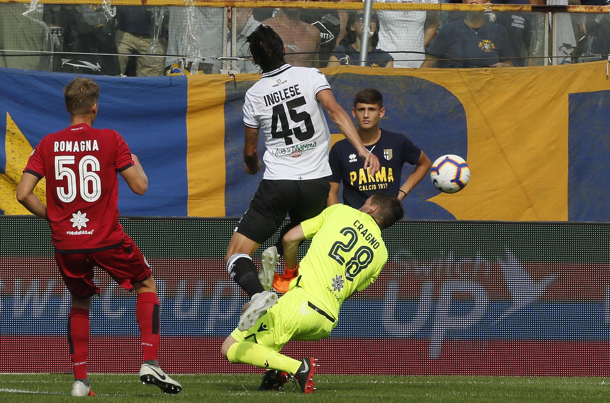 Serie A, il Parma vince contro il Cagliari. Show di Gervinho