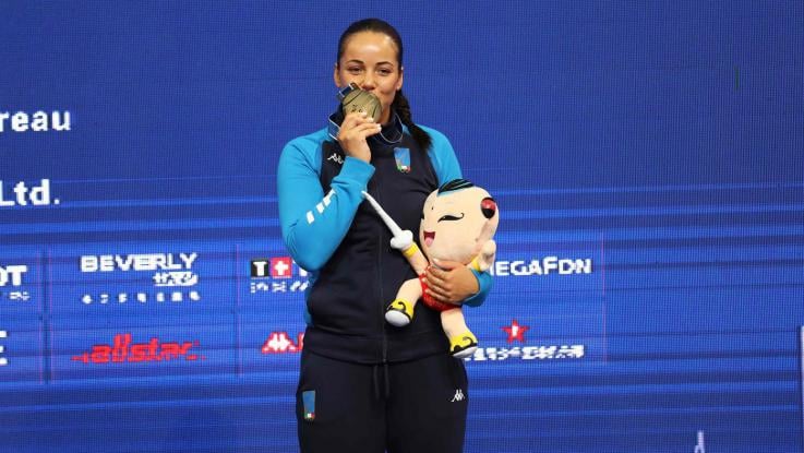 La campionessa di fioretto Alice Volpi, una tifosa viola sul tetto del mondo