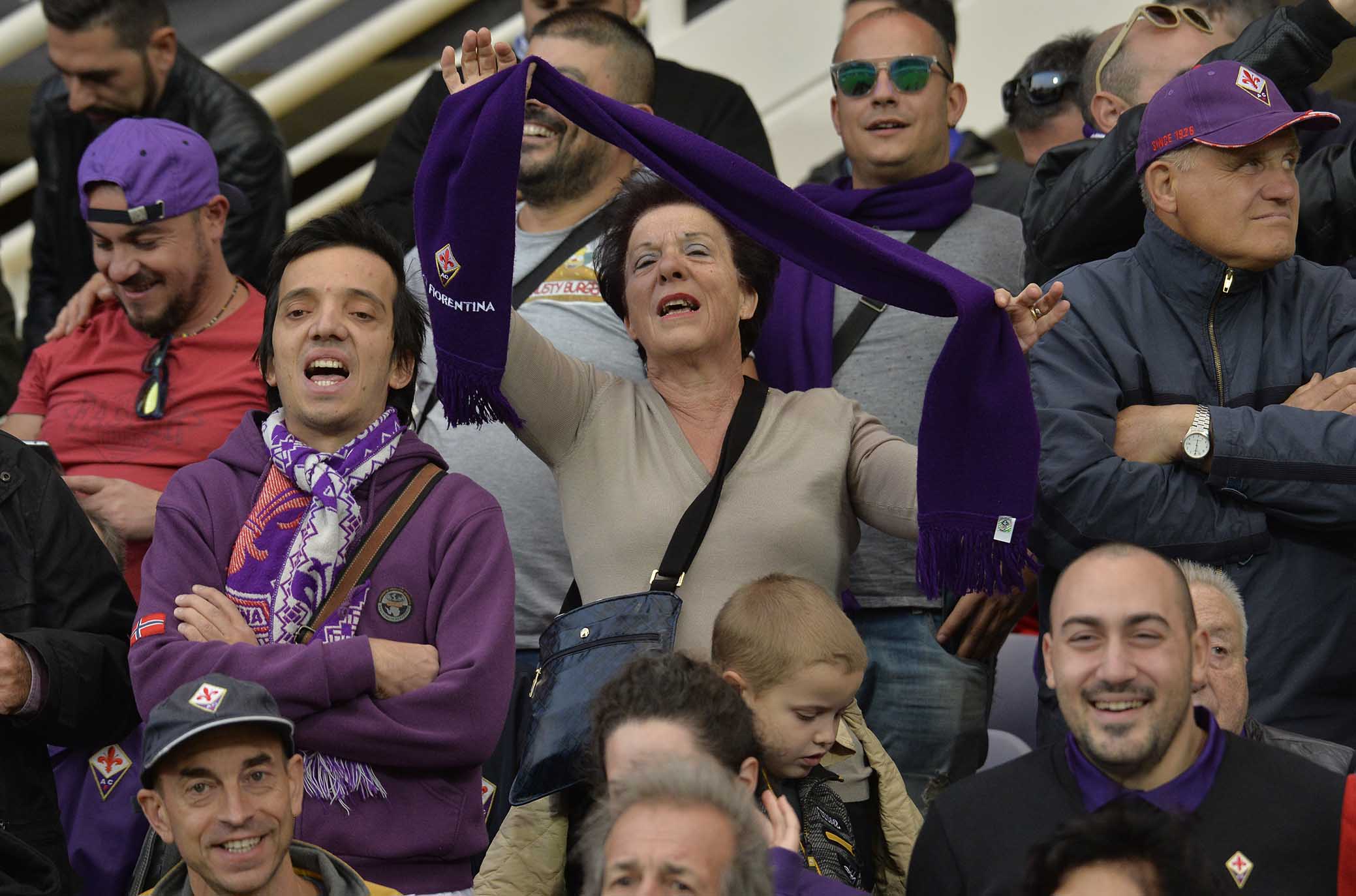 Fiorentina-Cagliari, le immagini dei tifosi viola nella FOTOGALLERY di VI.IT