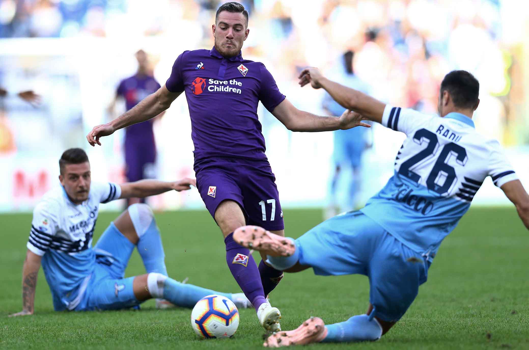 Fischio d'inizio alle 12.30, prima volta per la Fiorentina in questo campionato