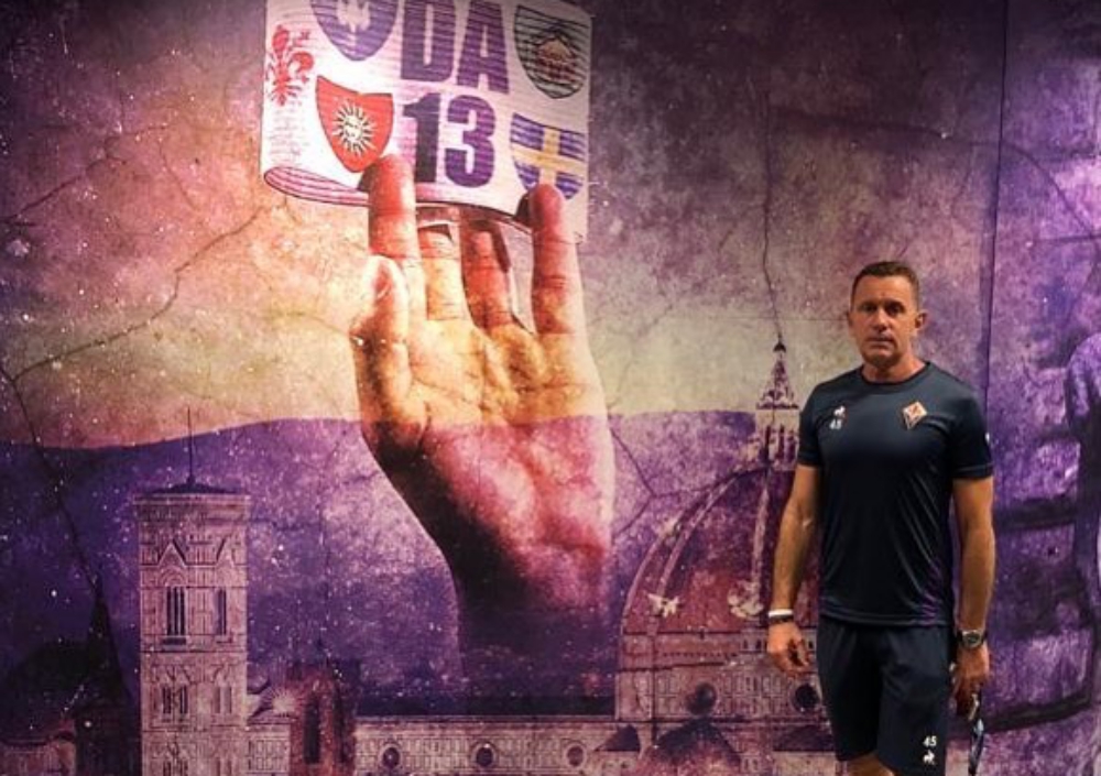 Il magazziniere viola mostra il nuovo muro dentro al Franchi dedicato ad Astori (FOTO)