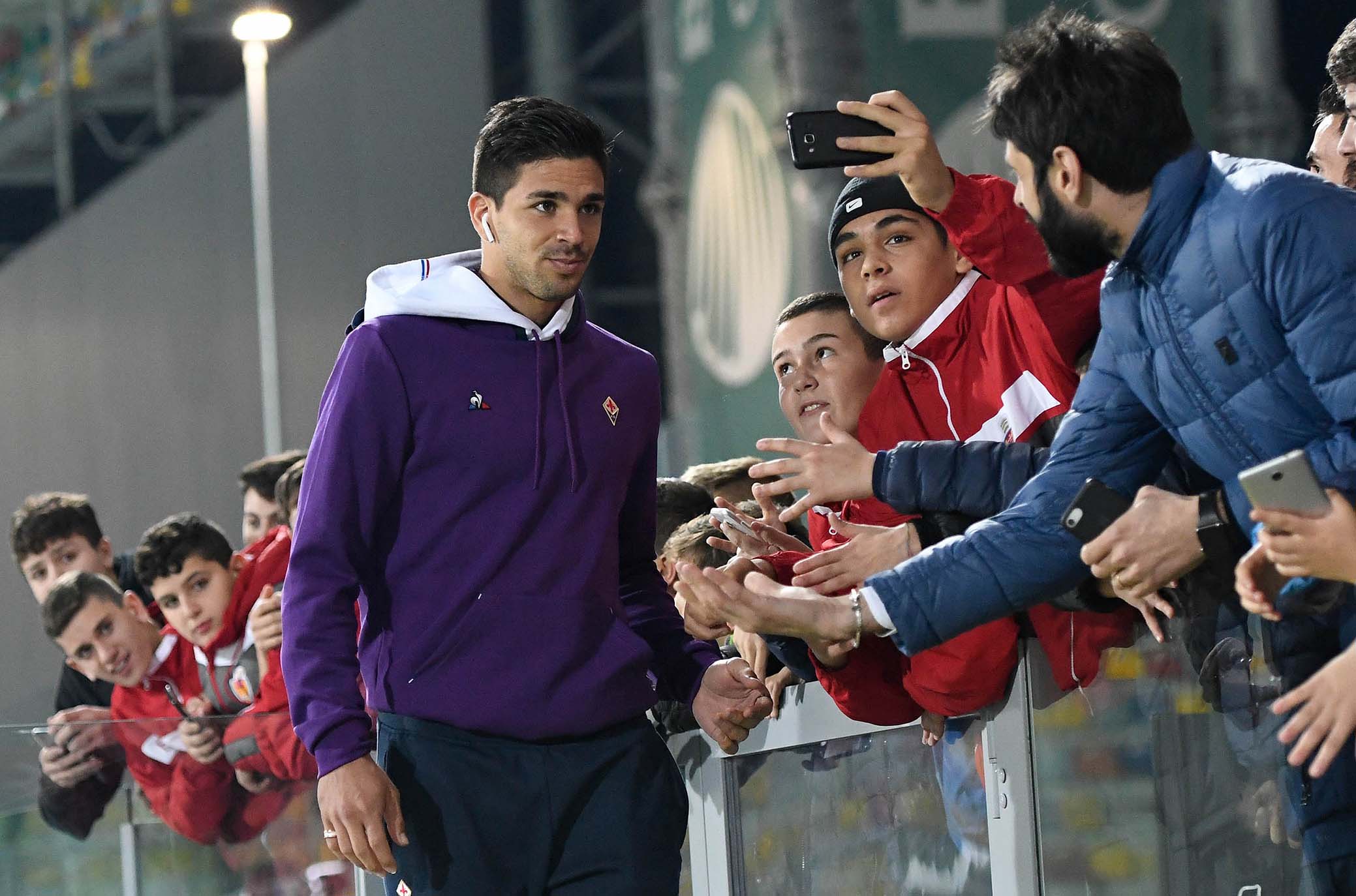FROSINONE-FIORENTINA 09-11-2018 GIOVANNI SIMEONE FA SELFIE CON I TIFOSI. GALASSI SILVANO/SILPRESS