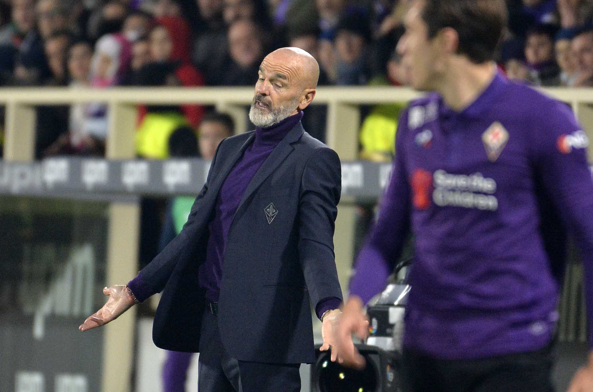Formazioni a confronto: Pioli non sorprende nonostante la panchina di Chiesa-Simeone
