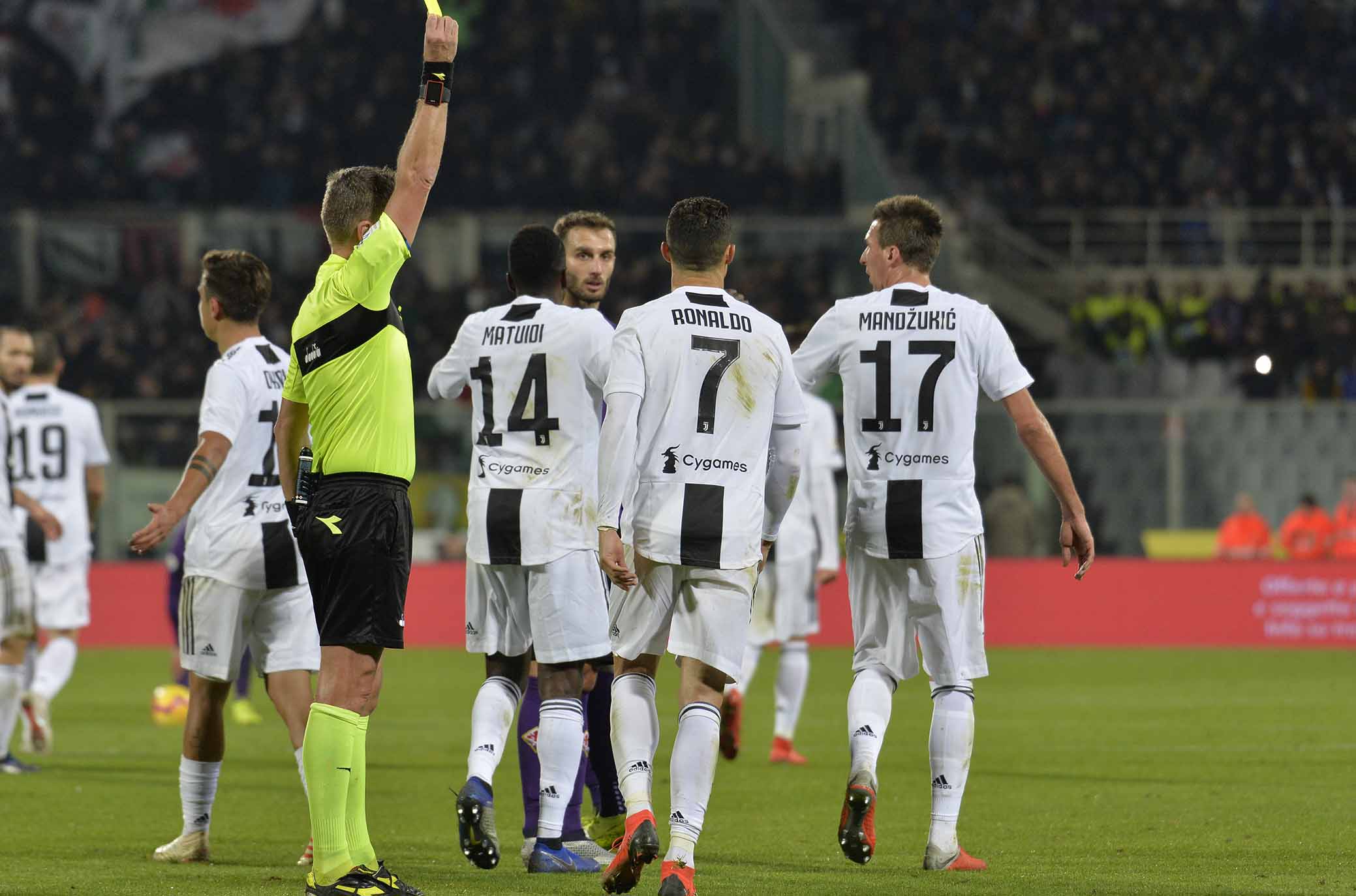 Juventus, in 7 violano l’isolamento. L’Asl di Torino li segnalerà alla Procura