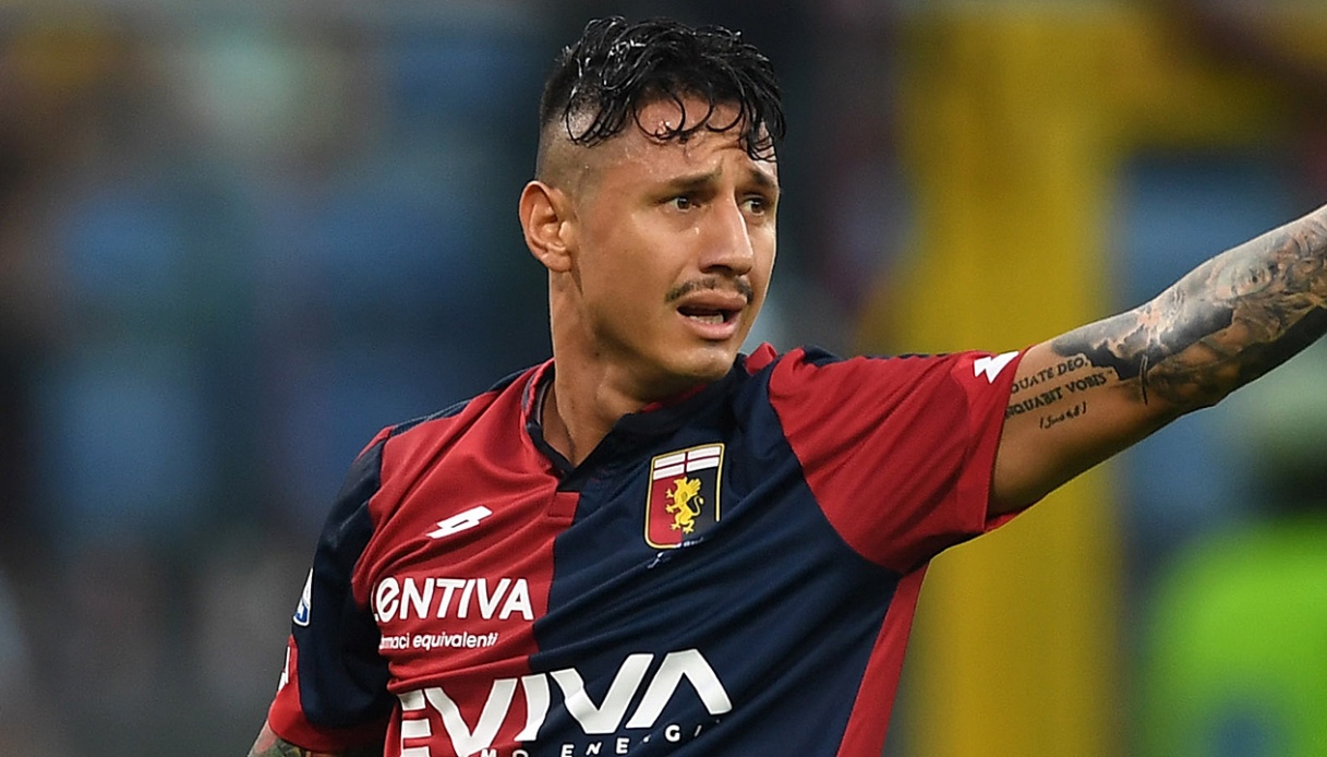 Per l'attacco viola rispunta l'ipotesi Lapadula del Genoa
