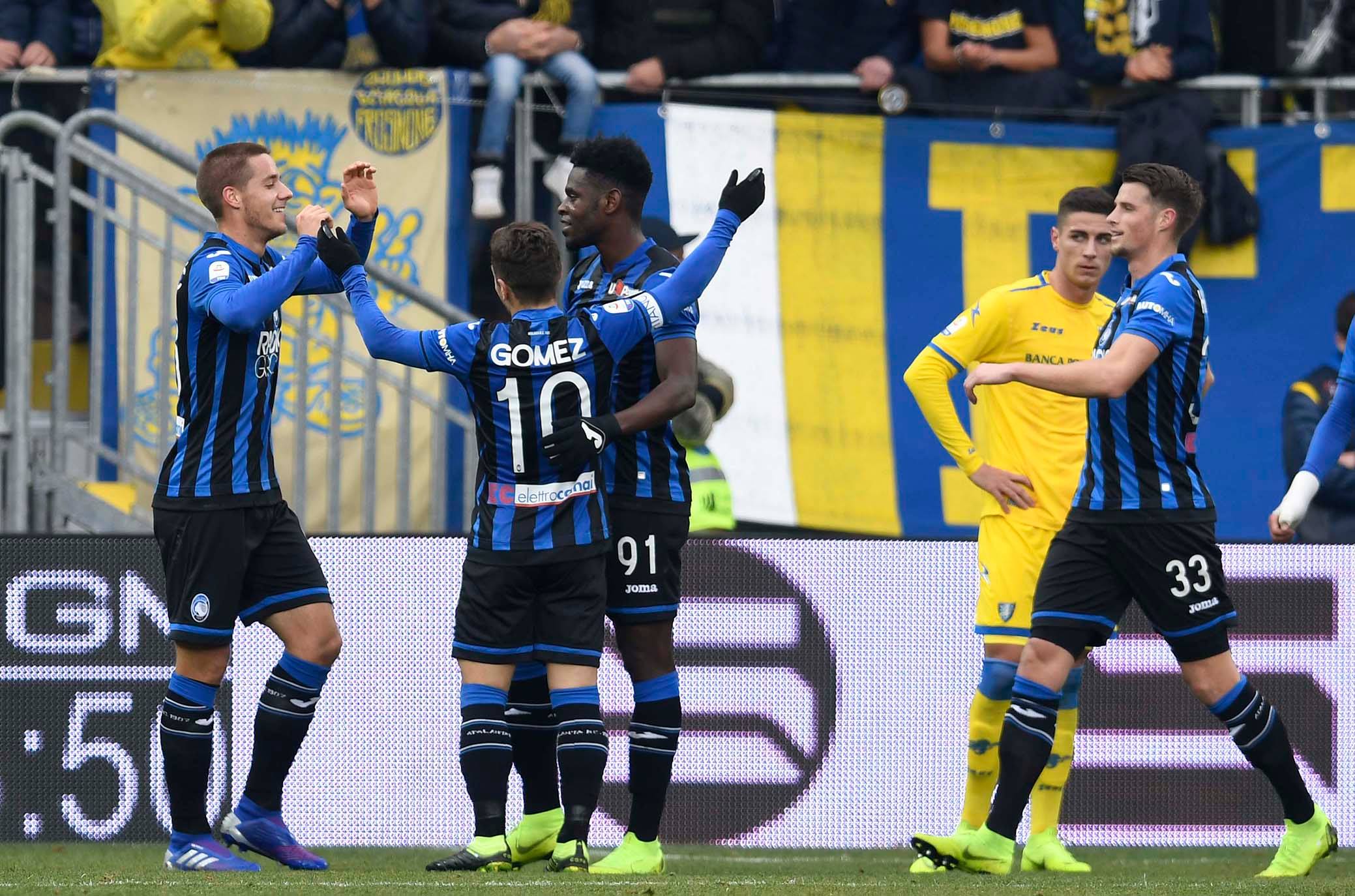 Serie A, quattro gol per Zapata e l'Atalanta passeggia sul Frosinone