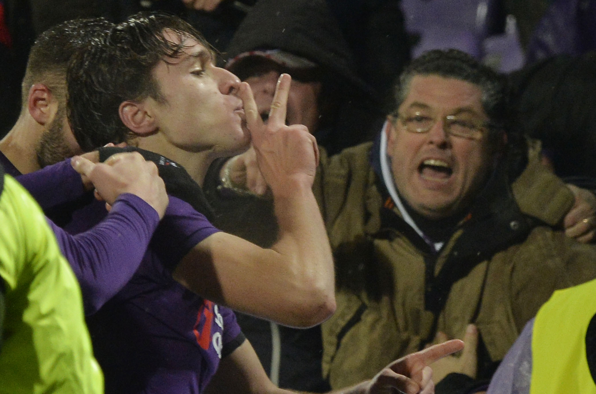 FIORENTINA-ROMA COPPA ITALIA 30-01-2019 ESULTANZA DI FEDERICO CHIESA CHE BACIA IL NEMERO DELLA SUA MANO IN RICORDO DI DAVIDE ASTORI. GALASSI SILVANO/SILPRESS
