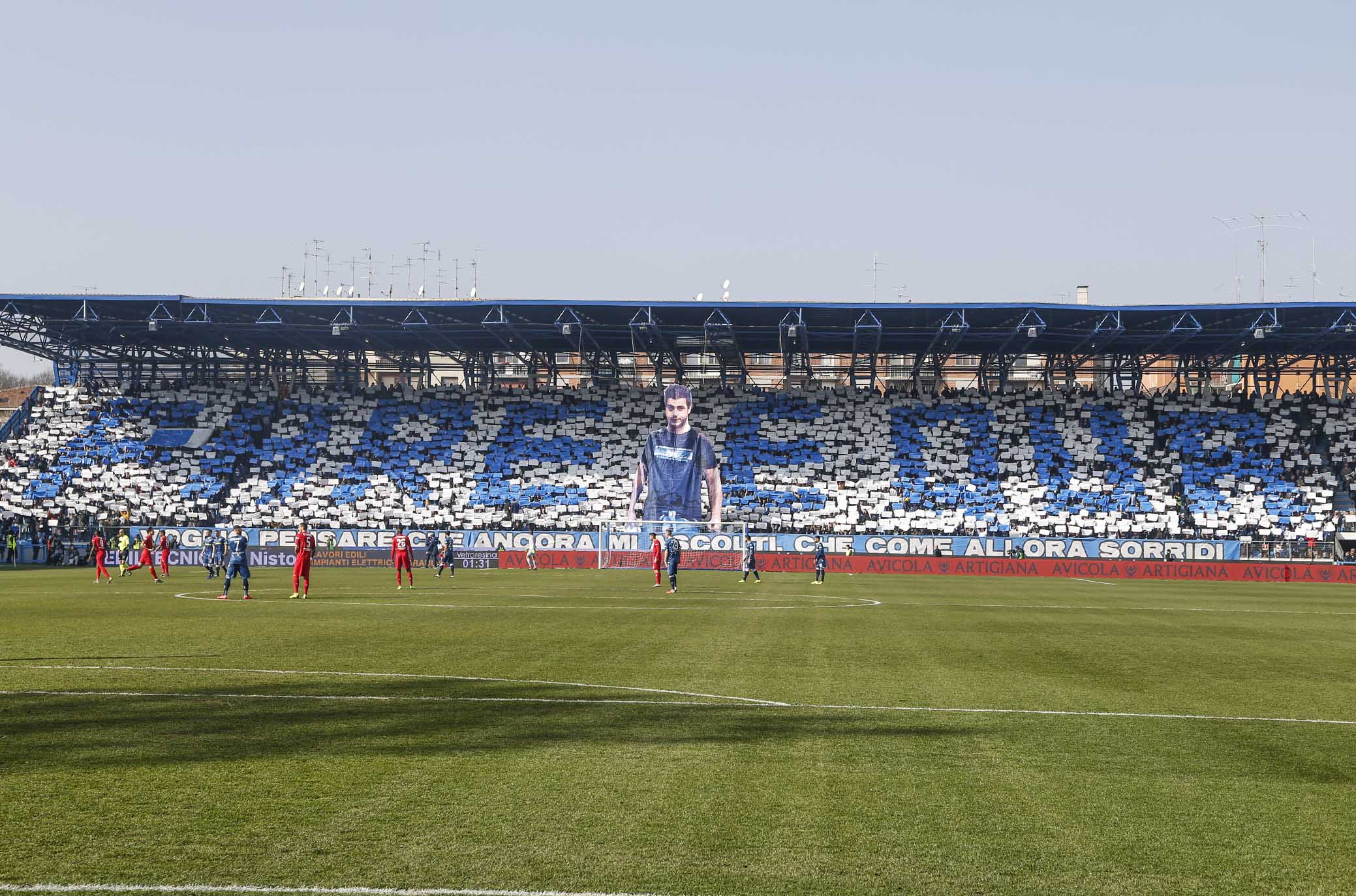 Spal: striscione “via i porci” e testa di maiale mozzata. Il questore: “Atto intimidatorio”