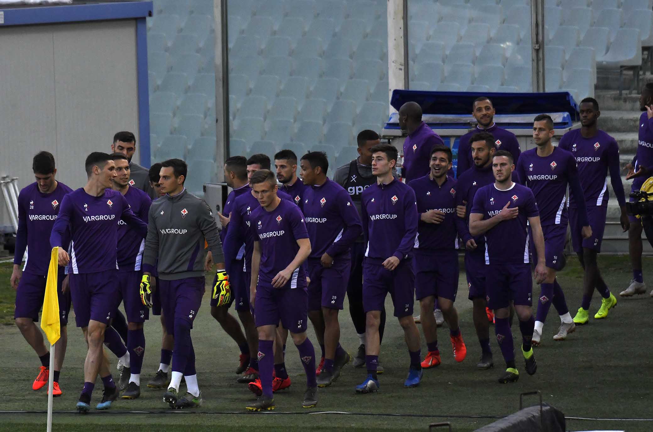 FIORENTINA 25-02-2019 I GIOCATORI DELLA FIORENTINA SALUTANO I TIFOSI. GALASSI SILVANO/SILPRESS