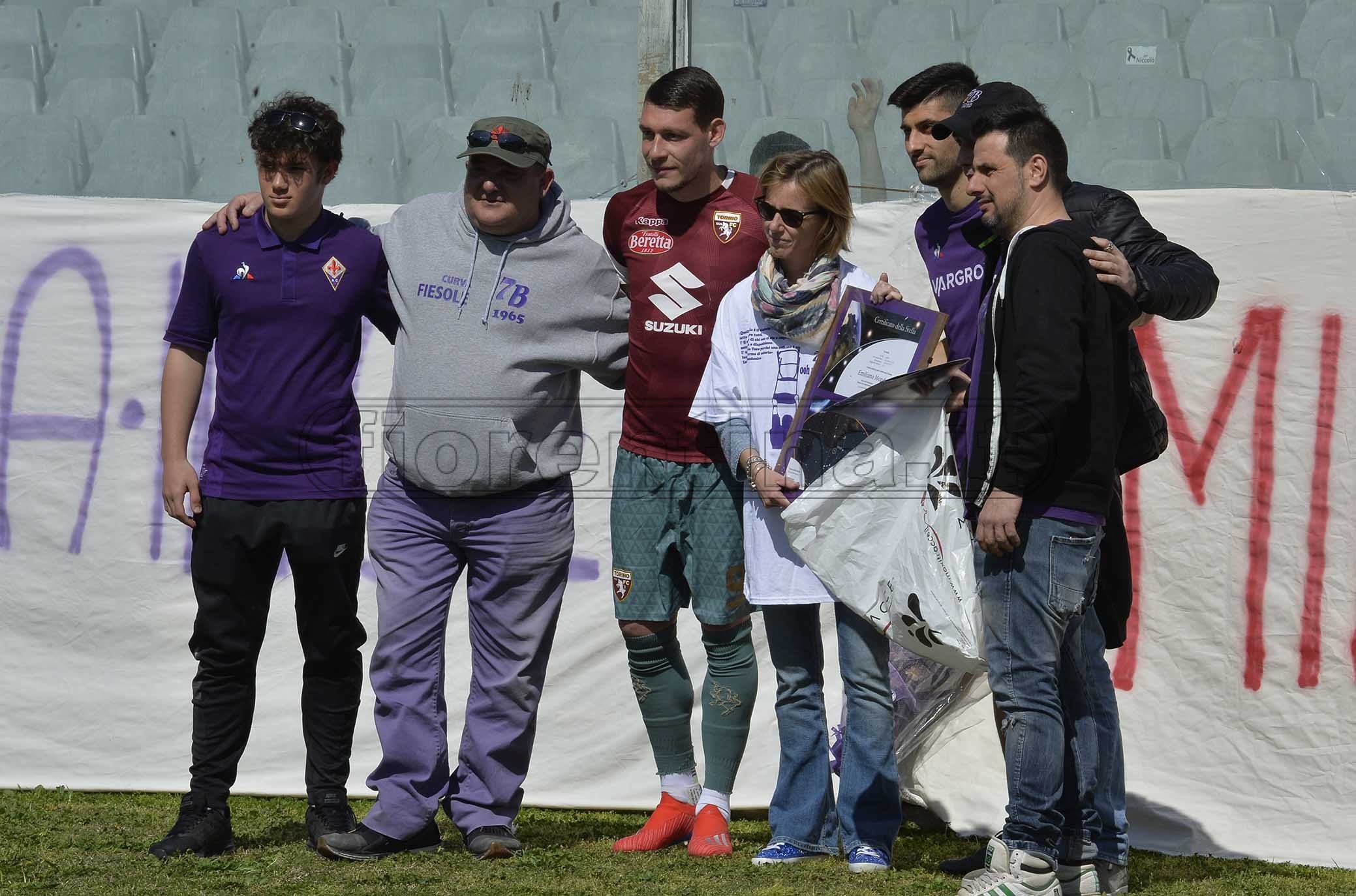 FIORENTINA-TORINO 31-03-2019 LA FIGLIA DI EMILIANO MONDNICO IN SUO RICORDO. GALASSI SILVANO/SILPRESS