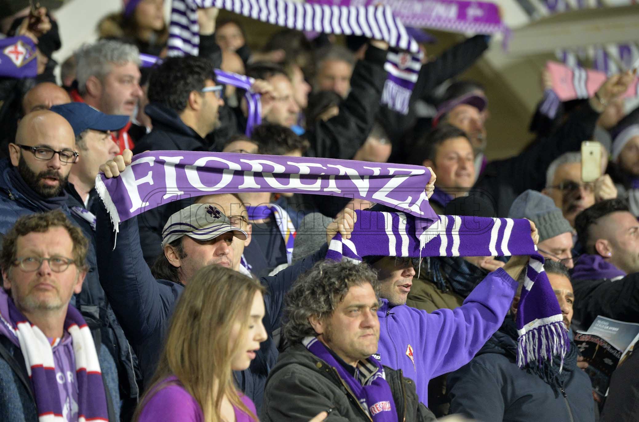FIORENTINA-LAZIO: le immagini dei tifosi viola nella FOTOGALLERY di VI.IT
