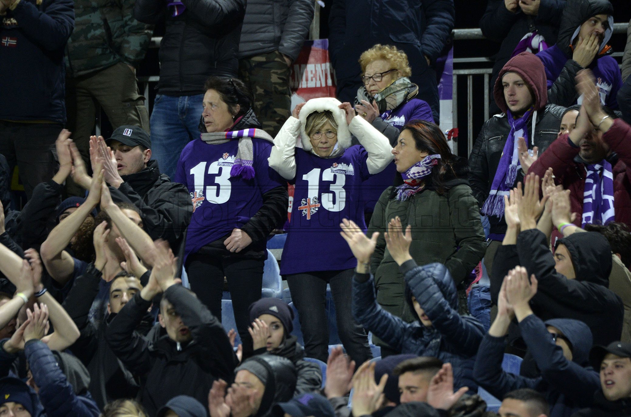 Cagliari-Fiorentina, le immagini dei tifosi viola