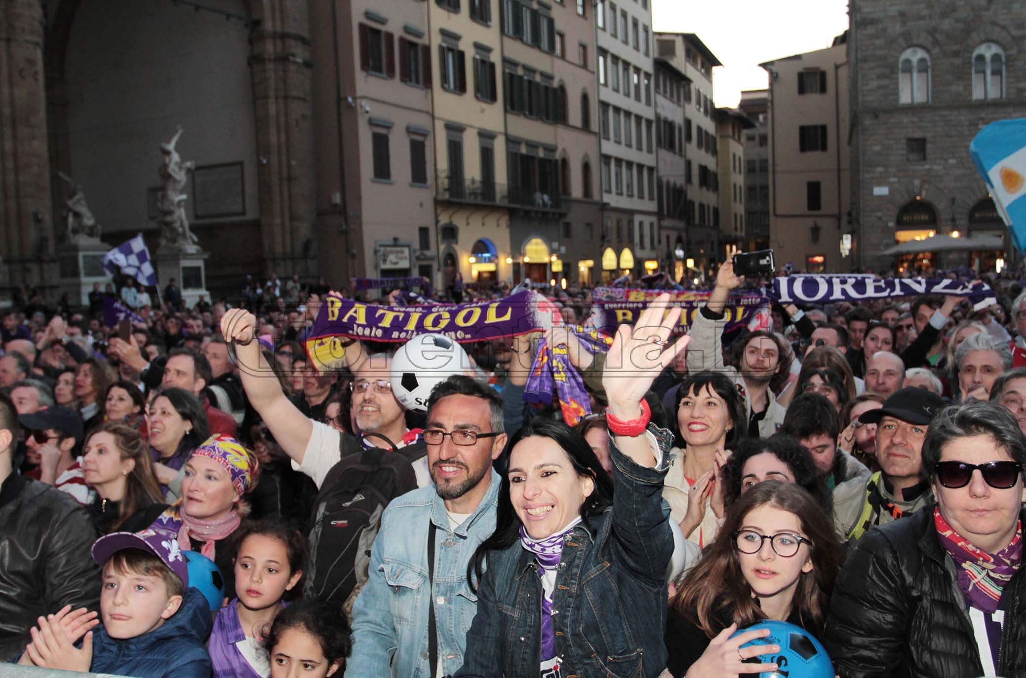 FIORENTINA 31-03-2019 GFESTA PER I 50 ANNI DI GABRIEL BATISTUTA IN PIAZZA DELLA SIGNORIA. TIFOSI GALASSI SILVANO/SILPRESS