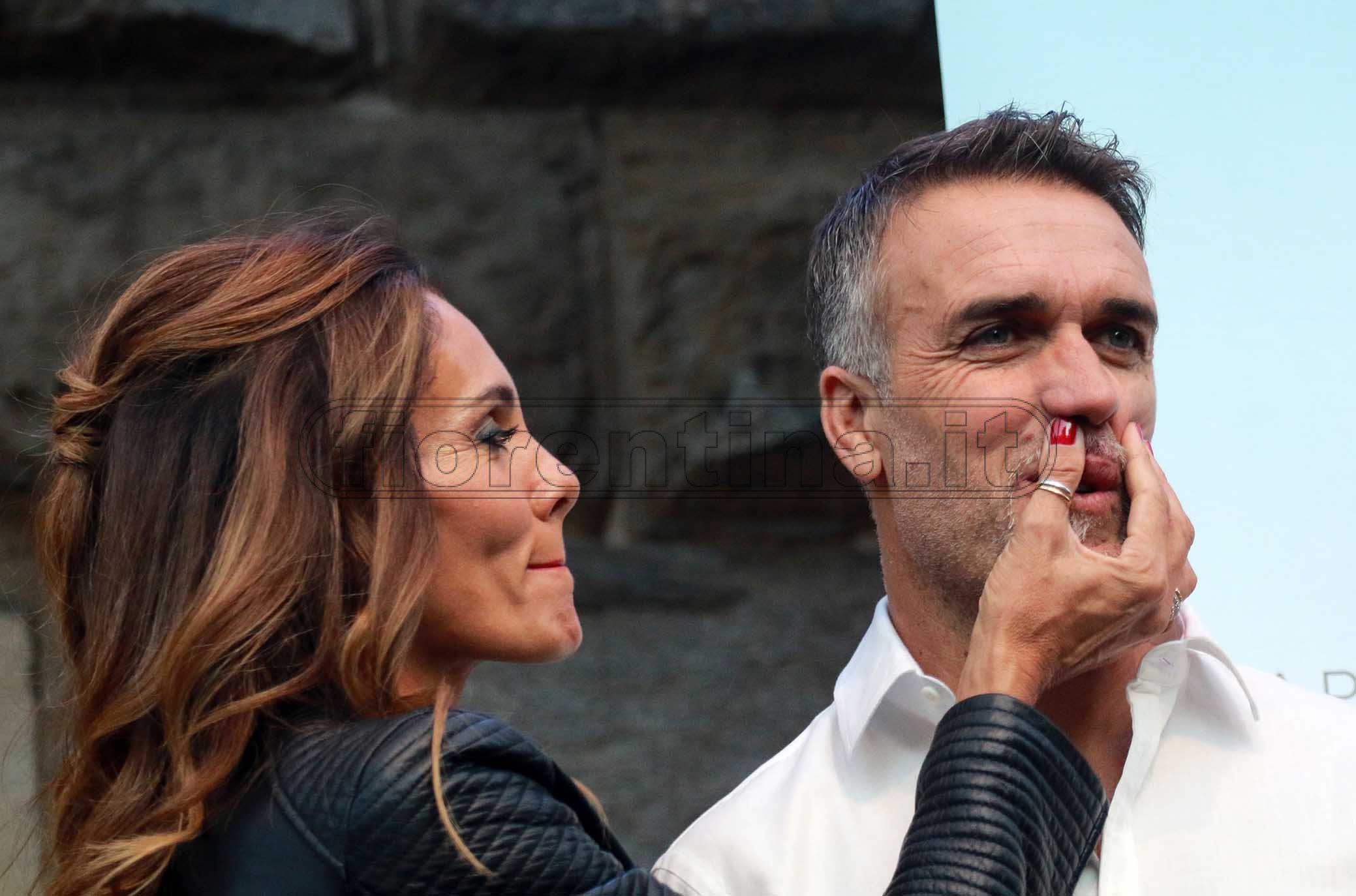 FIORENTINA 31-03-2019 GFESTA PER I 50 ANNI DI GABRIEL BATISTUTA IN PIAZZA DELLA SIGNORIA CON LA MOGLIE IRINA. GALASSI SILVANO/SILPRESS