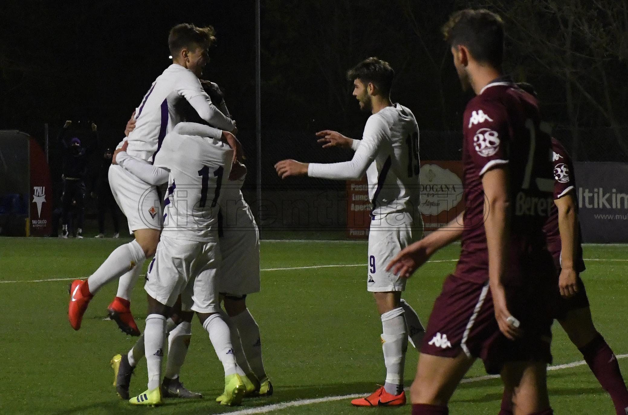 FIORENTINA PRIMAVERA-TORINO. 19-03-2019 ESULTANZA DOPO IL GOL DI GABRIELE FERRARINI. GALASSI SILVANO/SILPRESS