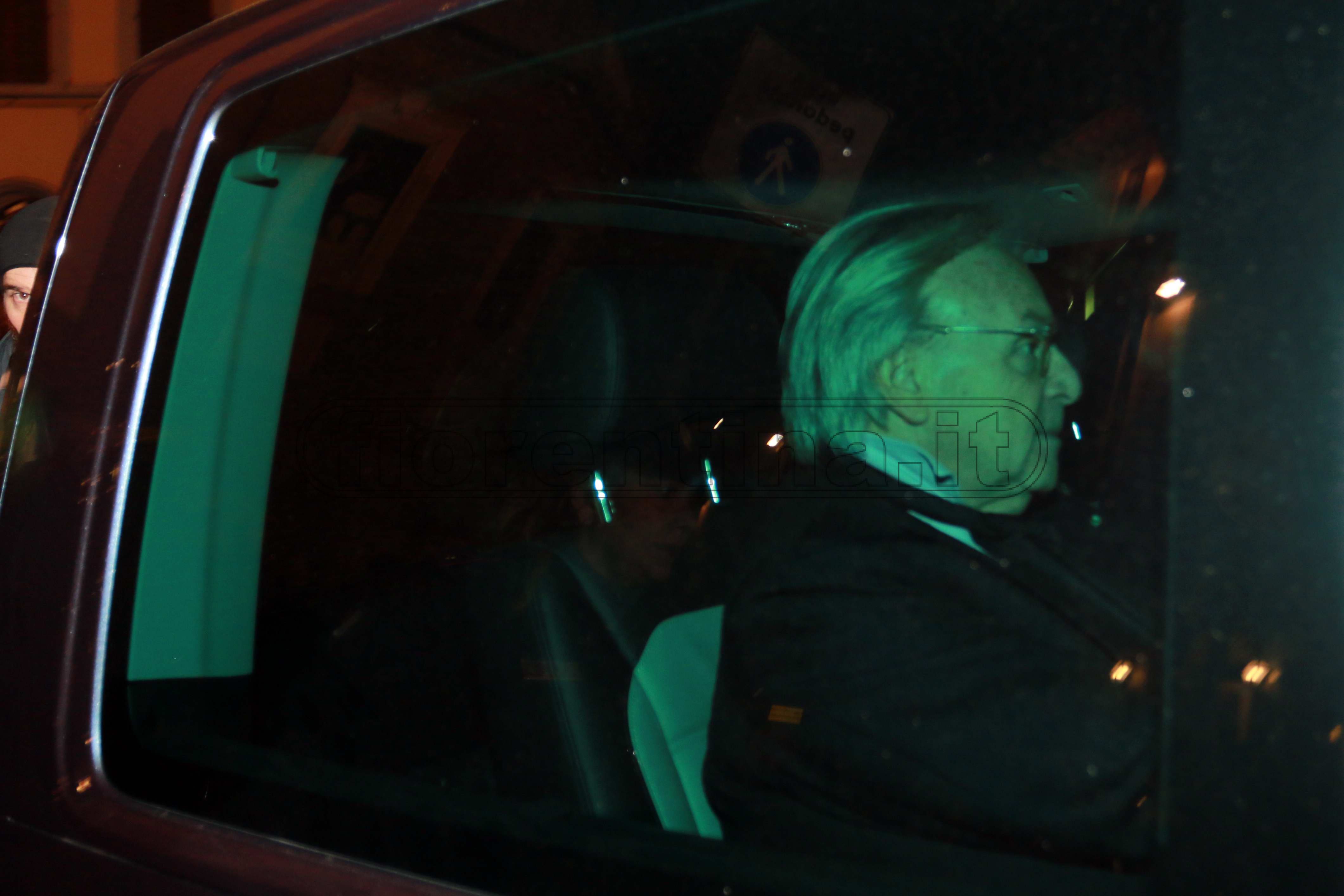 Diego Della Valle lascia l'albergo viola ma segue la Fiorentina al centro sportivo (VIDEO)