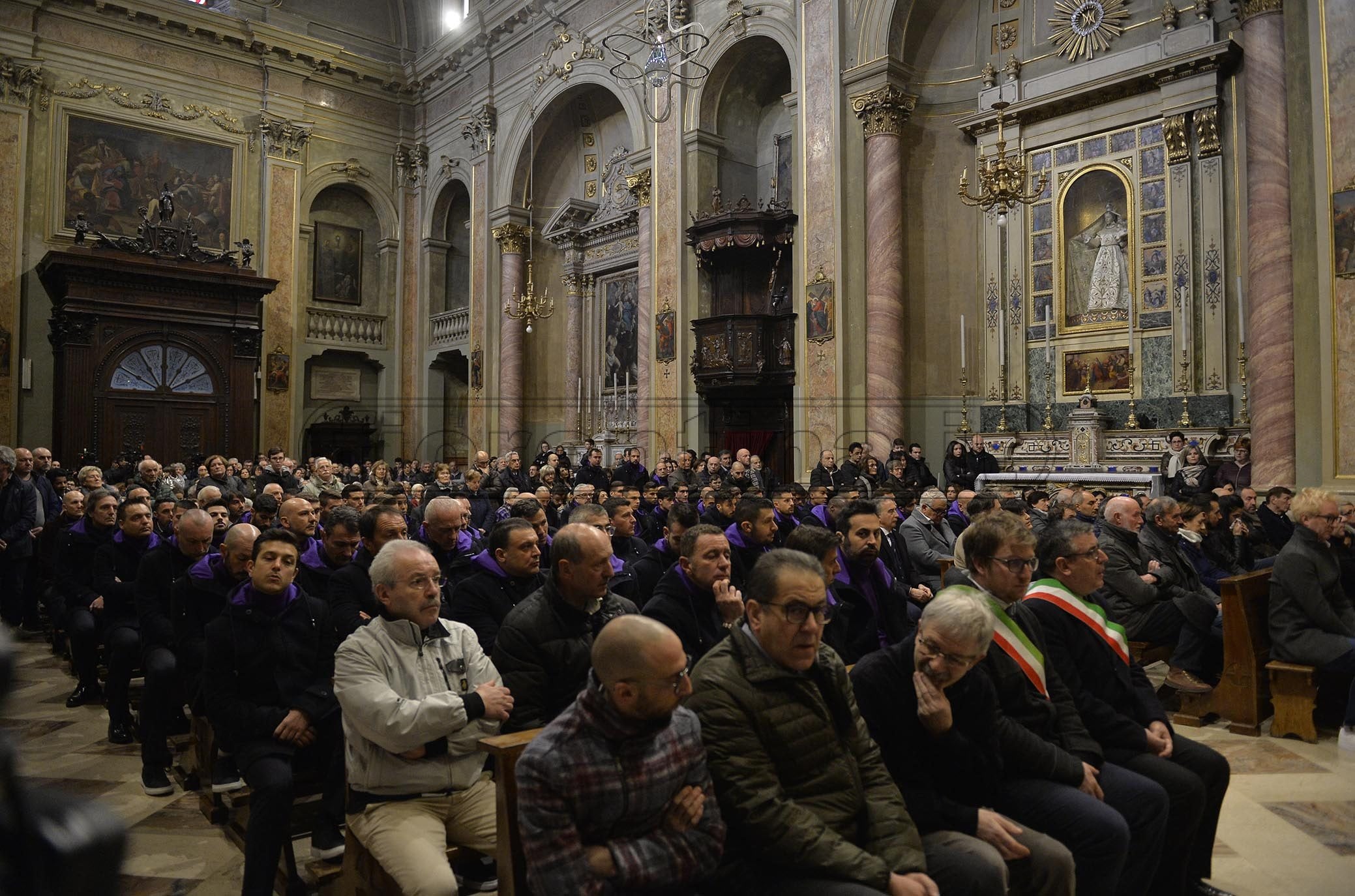 Oggi alle 18 nella basilica di San Lorenzo Messa per Davide Astori con i Della Valle