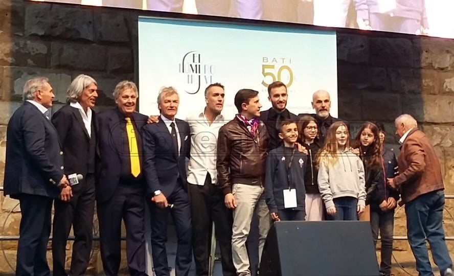 50° BATISTUTA: il Re Leone: "Grazie per avermi fatto innamorare di Firenze" (FOTO e VIDEO VI.IT)