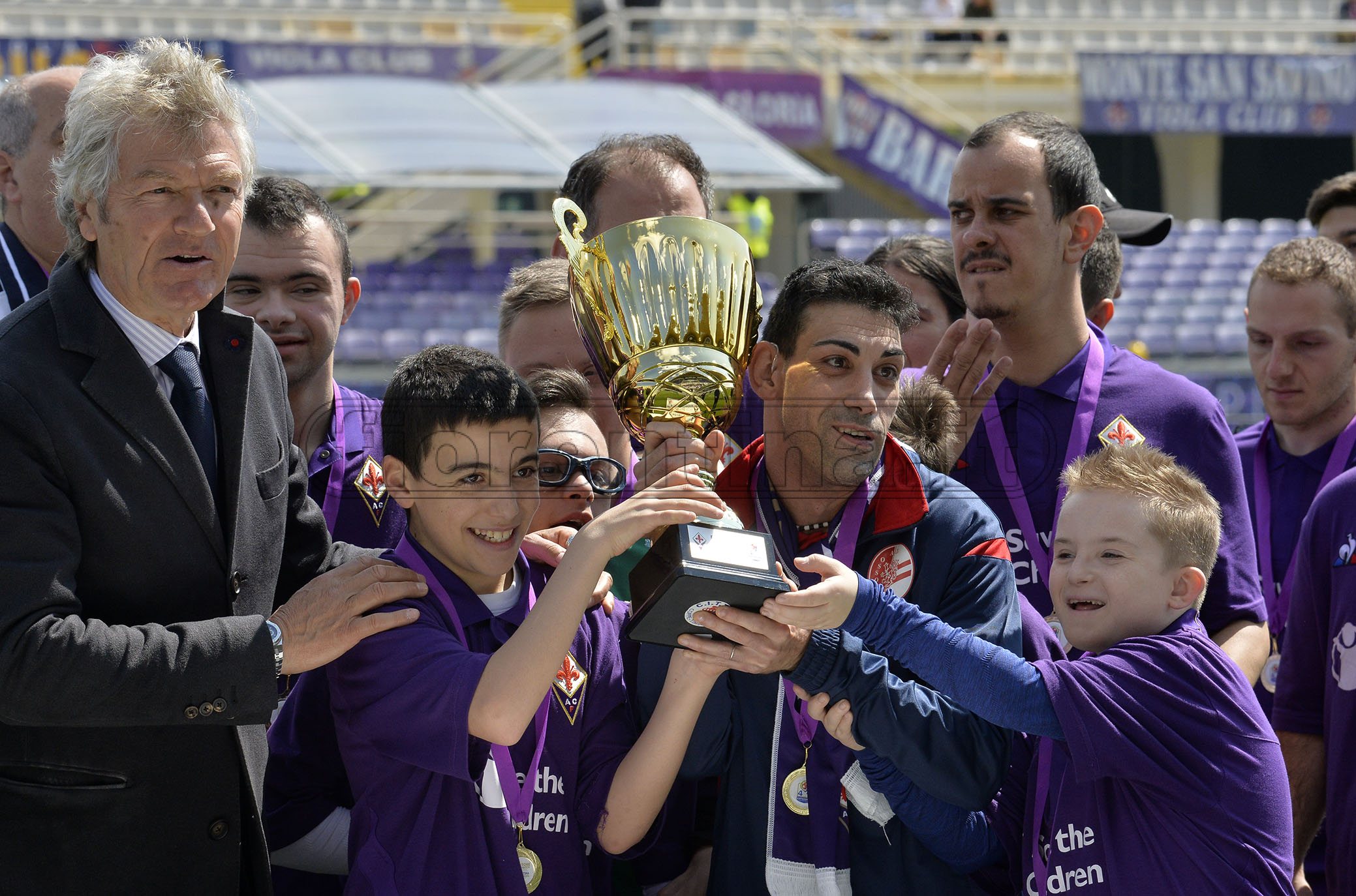 FIORENTINA-BOLOGNA 14-04-2019 GIACARLO ANTOGNONI CON I RAGAZZI IN CAMPO. GALASSI SILVANO/SILPRESS