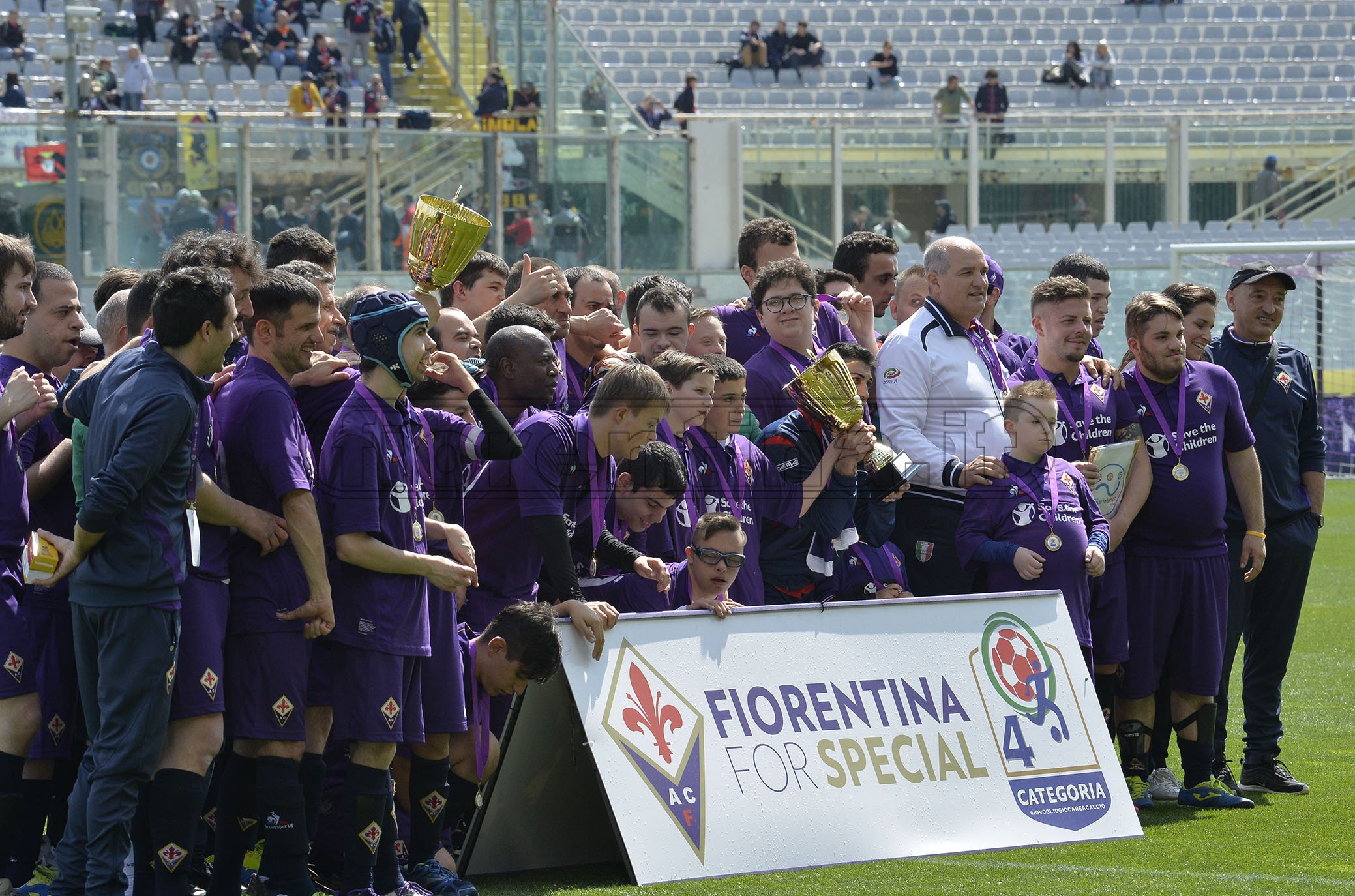 FIORENTINA-BOLOGNA 14-04-2019 GIACARLO ANTOGNONI CON I RAGAZZI IN CAMPO. GALASSI SILVANO/SILPRESS