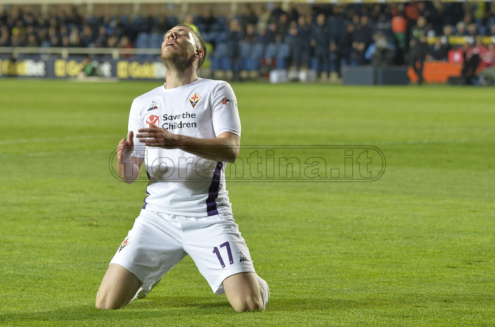 Veretout contro Irrati a fine partita: espulso il francese