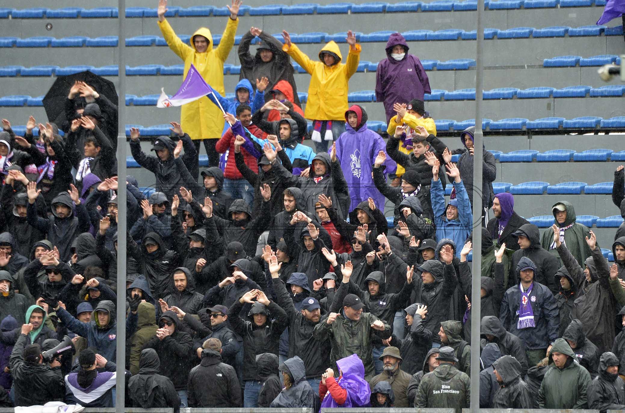 Empoli-Fiorentina, le immagini dei tifosi viola nella FOTOGALLERY di VI.IT