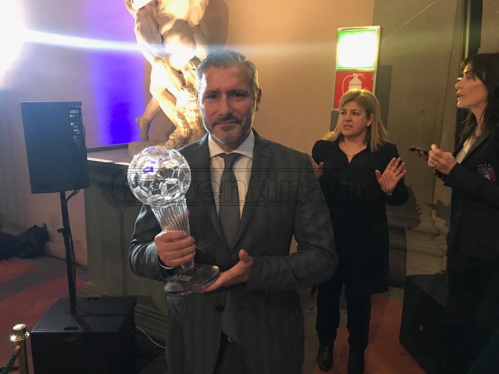 Esclusiva VI.IT - La storia di Igor Trocchia, il primo premiato alla memoria di Davide Astori: "Non lo avrei mai pensato, le lacrime del papà..."