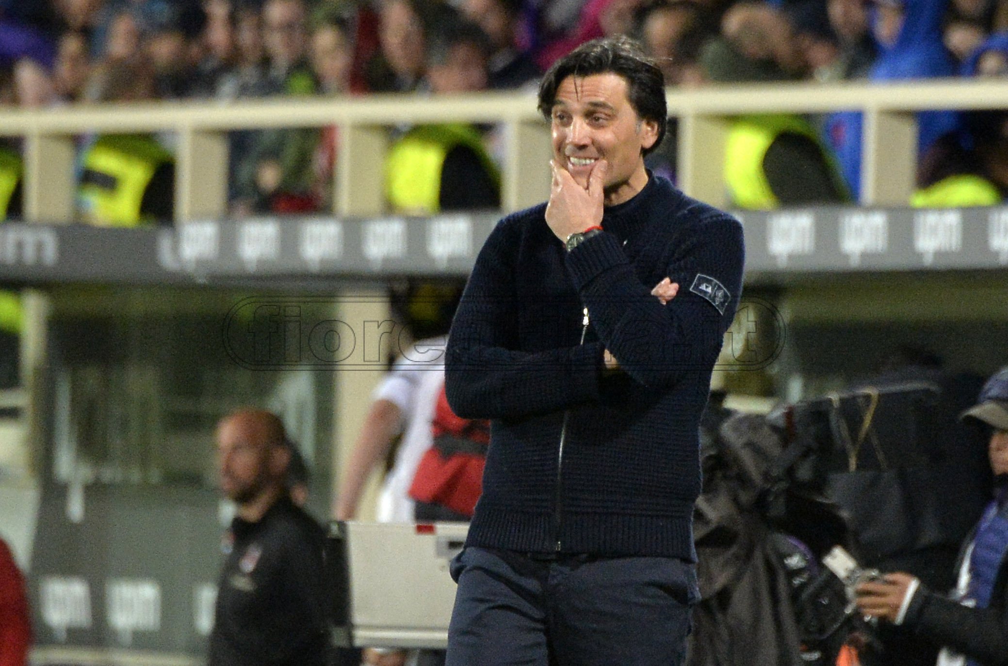 Fare quadrato per la salvezza, i tifosi spingono la Fiorentina. A Parma la vivono come una finale