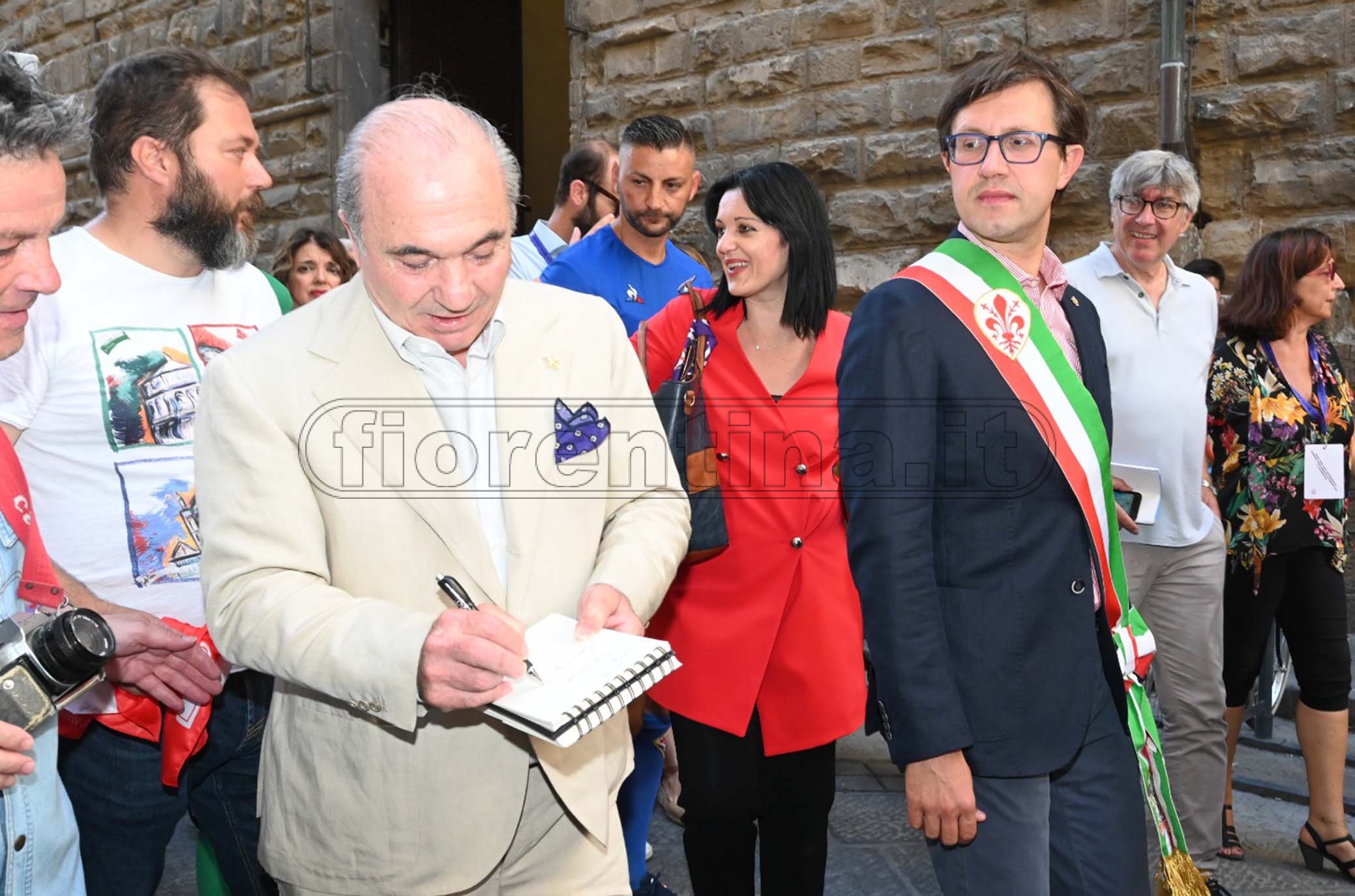 Nardella: "Stadio, incontri continui con la Fiorentina. Tempi stretti per la decisione"