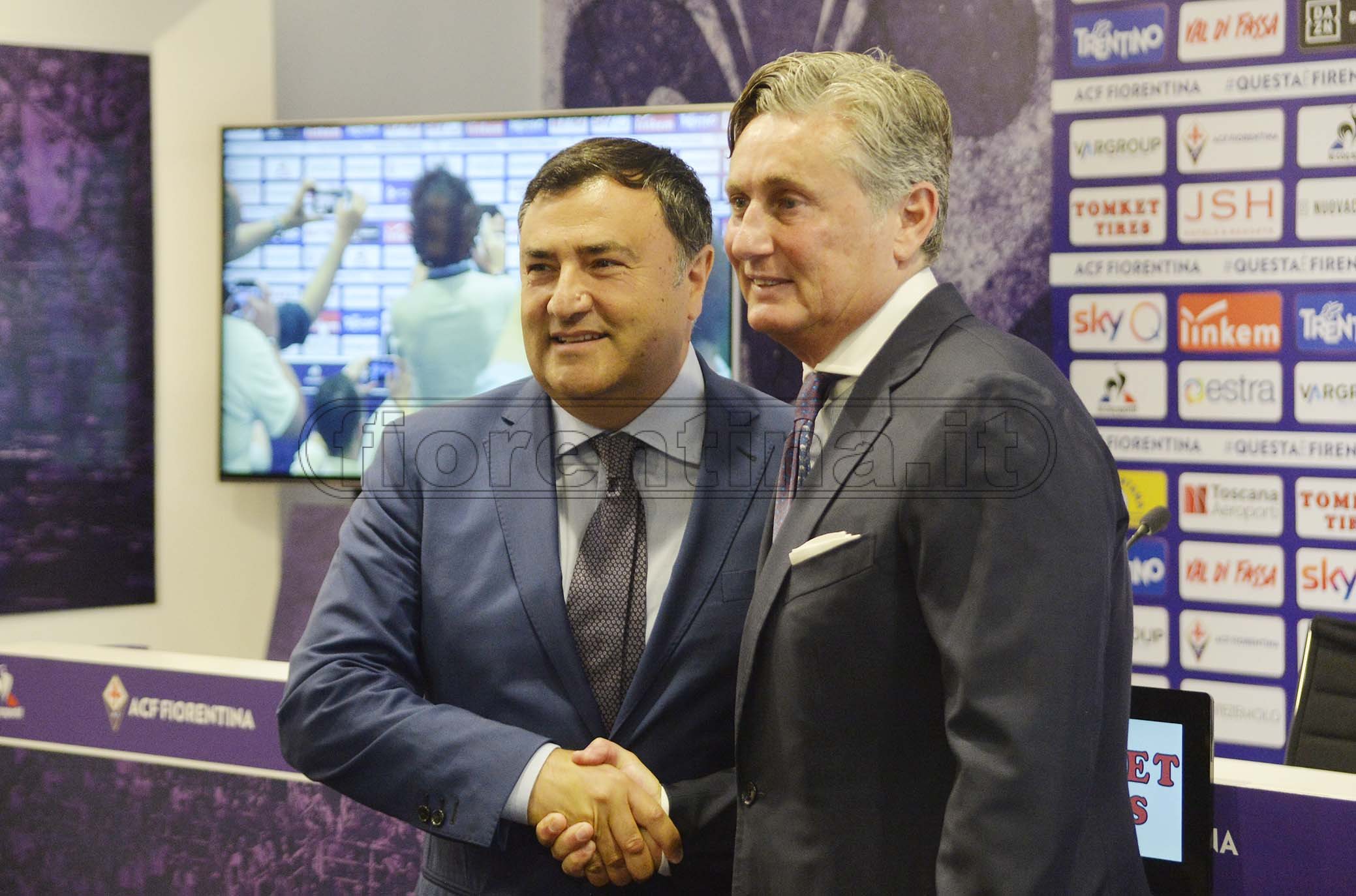 Mercato in entrata: Fiorentina cerca un terzino, poi investimento in attacco