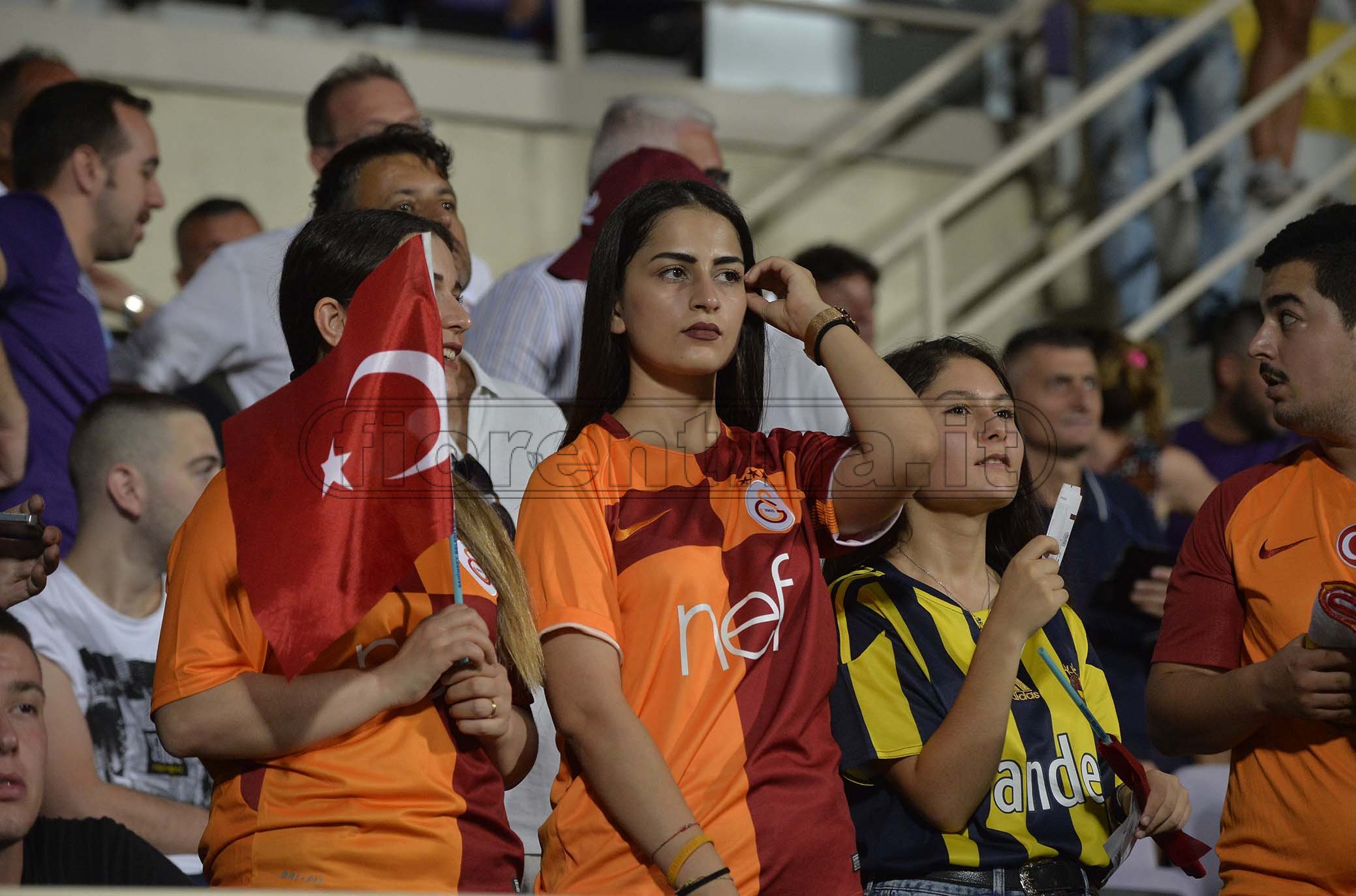 In Turchia si riprende il 12 giugno. Ed i tifosi potrebbero tornare a luglio negli stadi