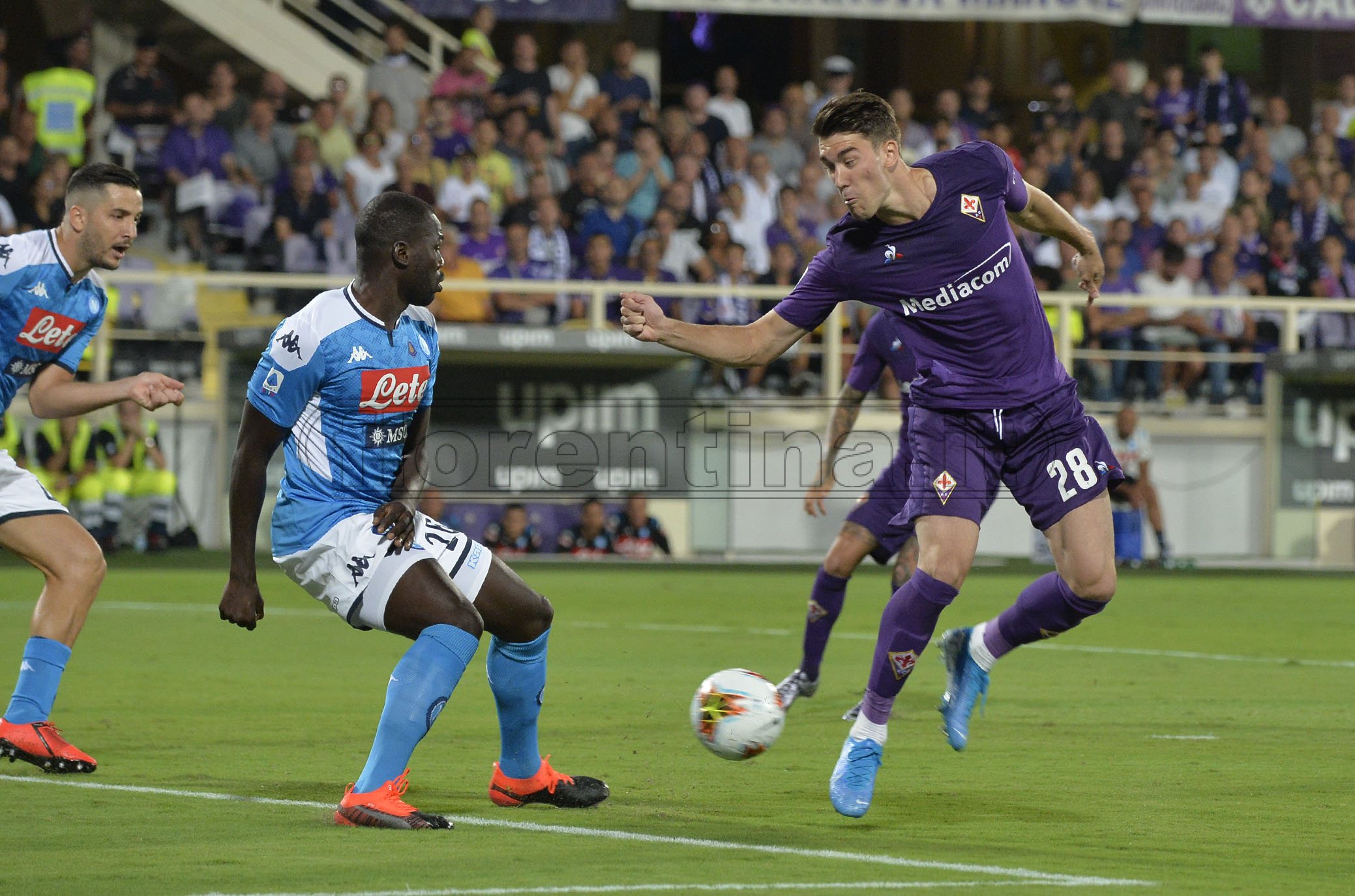 Ancora Vlahovic: "Koulibaly il difensore più forte affrontato. A Lewandoski ruberei la finalizzazione"