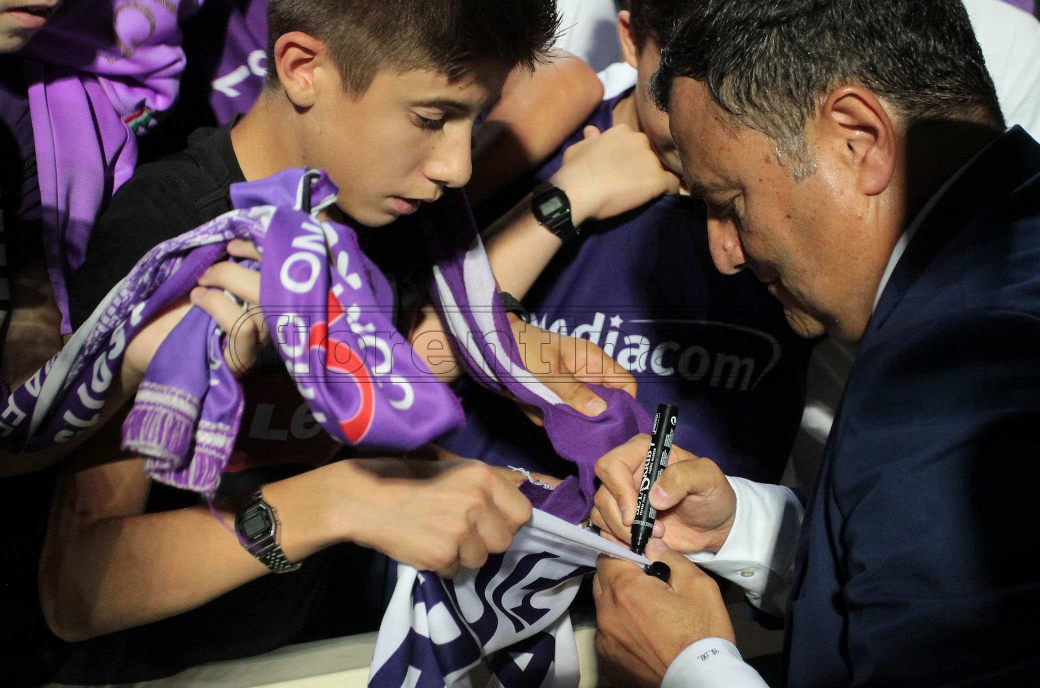 FIORENTINA 22-08-2019 PRESENTAZIONE DI FRANCK RIBERY AL FRANCHI CON I TIFOSI E JOE BARONE.</p><p>ROBERTO VICARIO/ SILPRESS