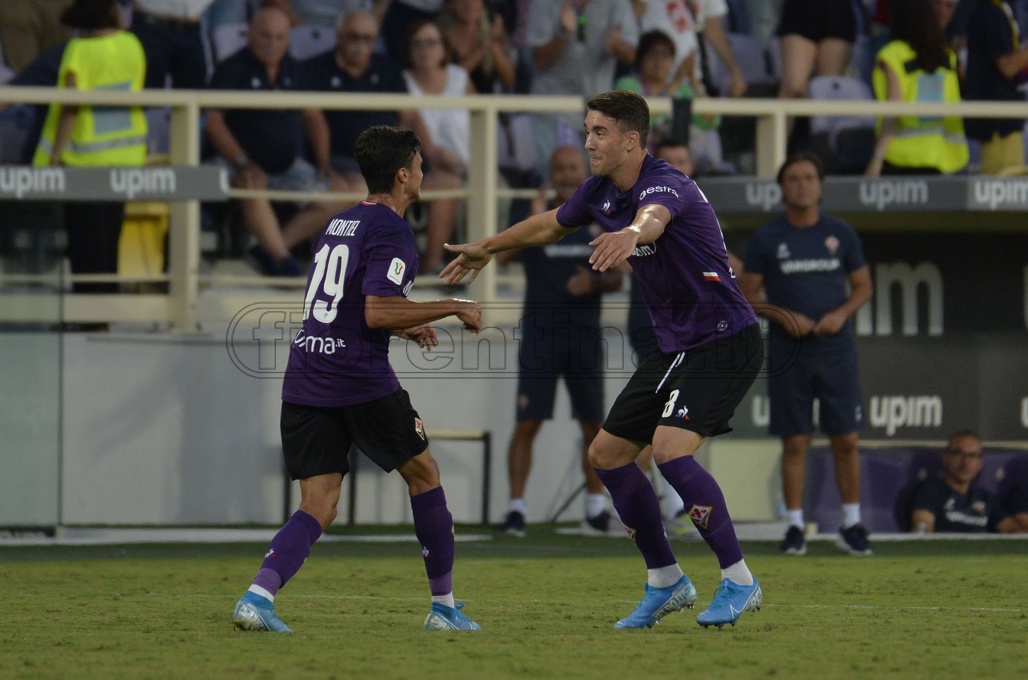 Vlahovic-Montiel, gemelli diversi. Uno si è affermato, l’altro partirà di nuovo in prestito