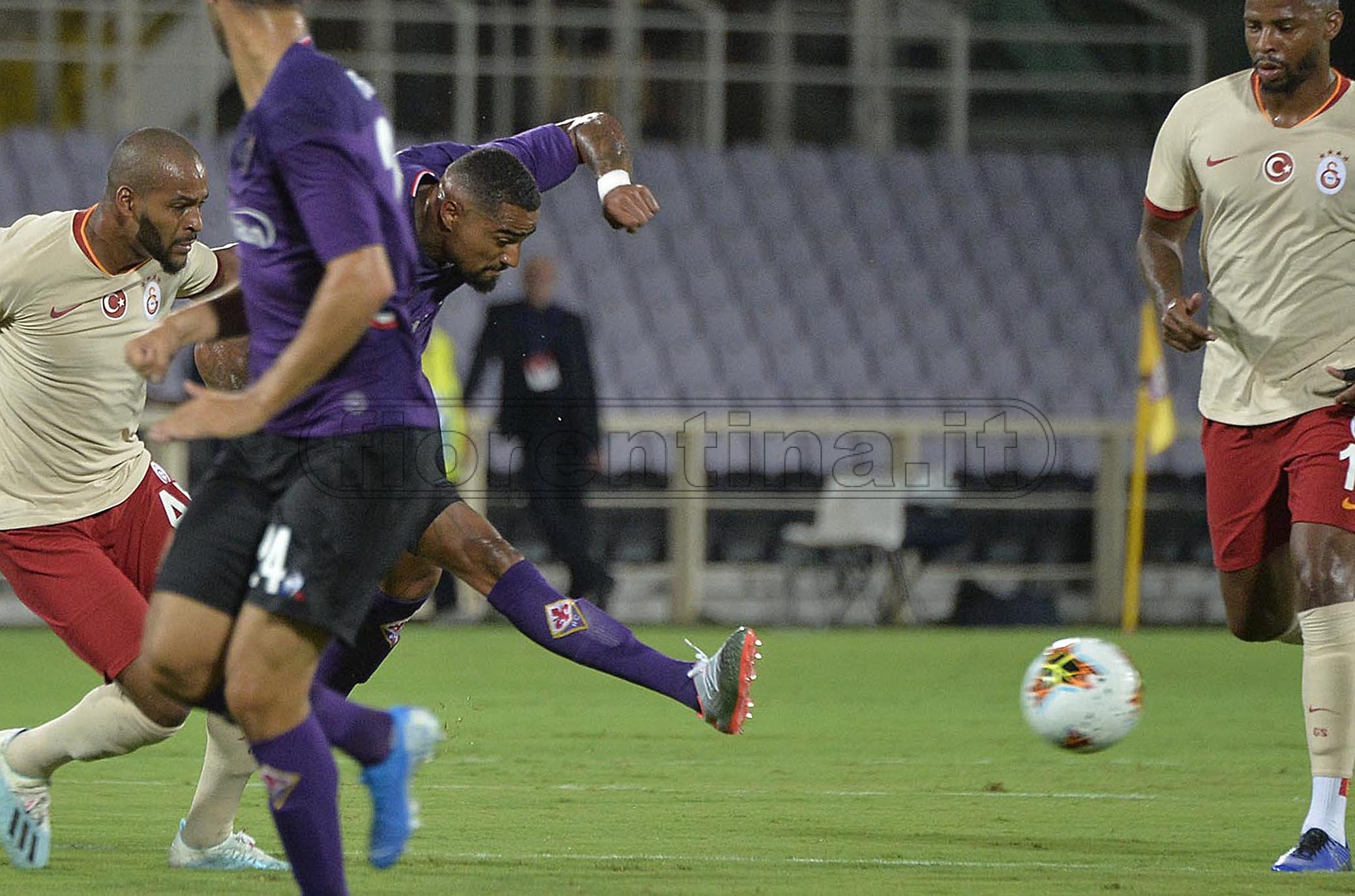 11/08/2019.FIORENTINA-GALATASARAY.BOATENG IN AZIONE.SILPRESS