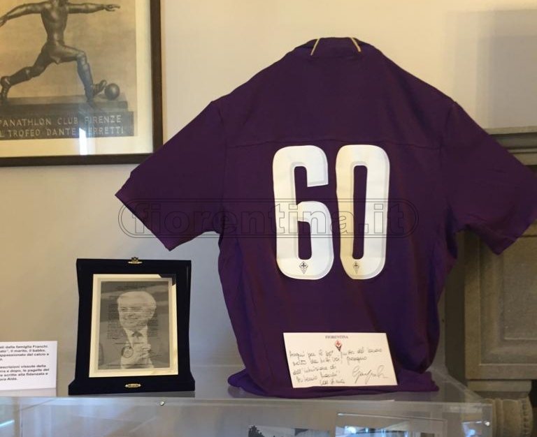 Lega Pro, la Fiorentina dona la maglia dei 60 anni al museo Franchi