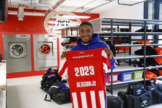 Obiettivi, Bergwijn rinnova con il Psv: "C'erano anche altre opzioni, ma..."