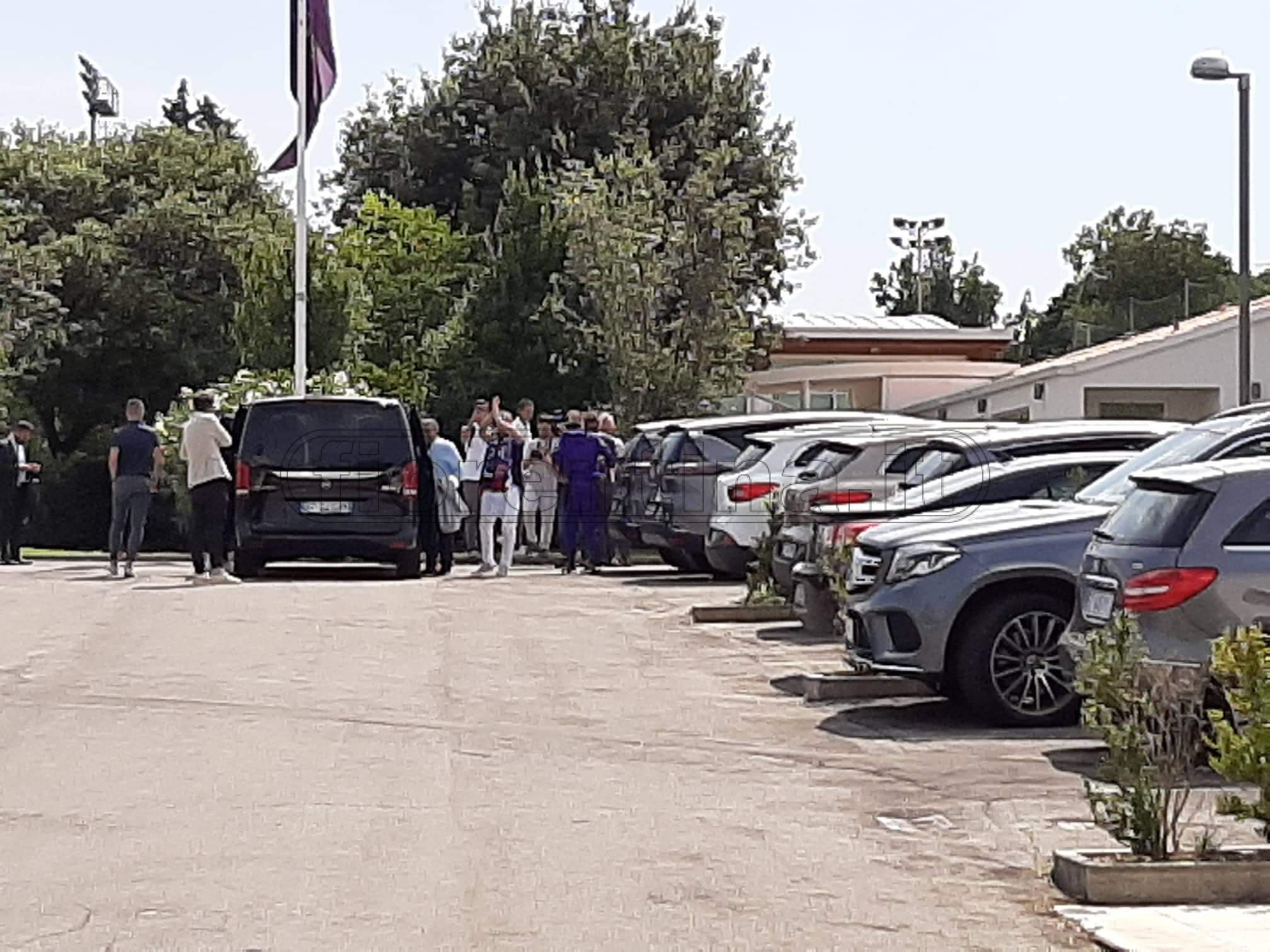 Ribery è arrivato al centro sportivo per le visite mediche e la firma (VIDEO VI.IT)