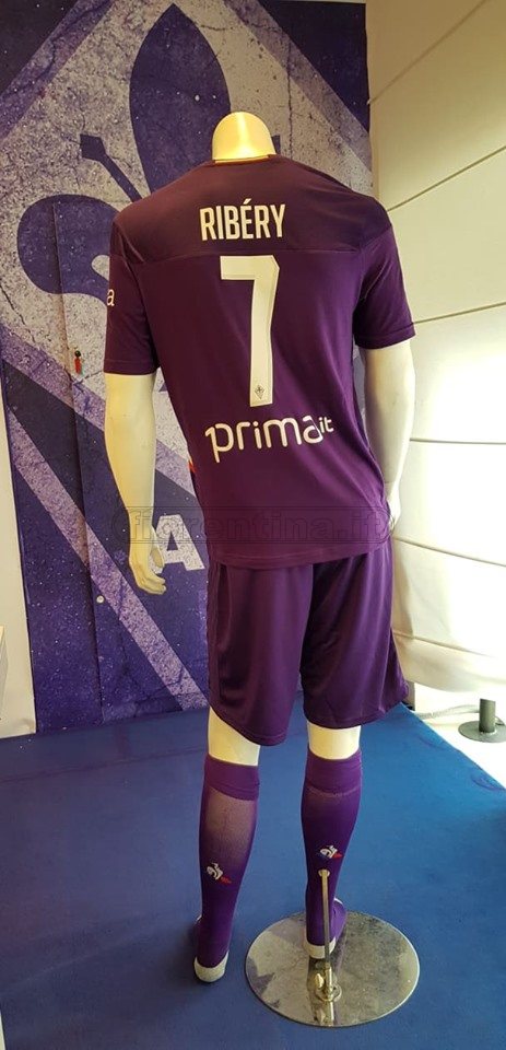 Prima Assicurazioni back-shirt sponsor viola anche per la stagione 2021-2022